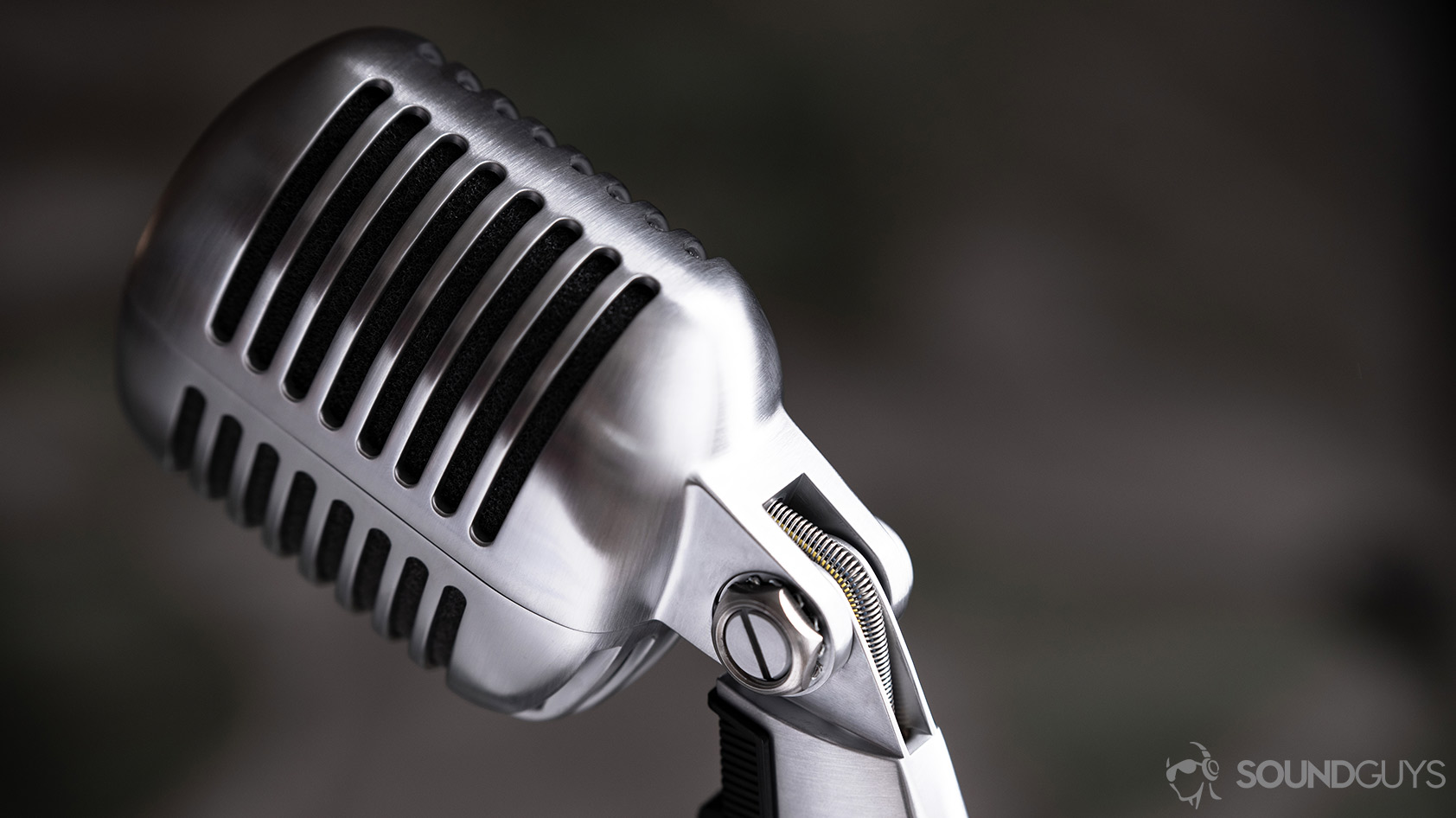 Shure 55SH-3_microphone bent angled adjustable The Shure 55SH Series II being bent toward the front of the mic.