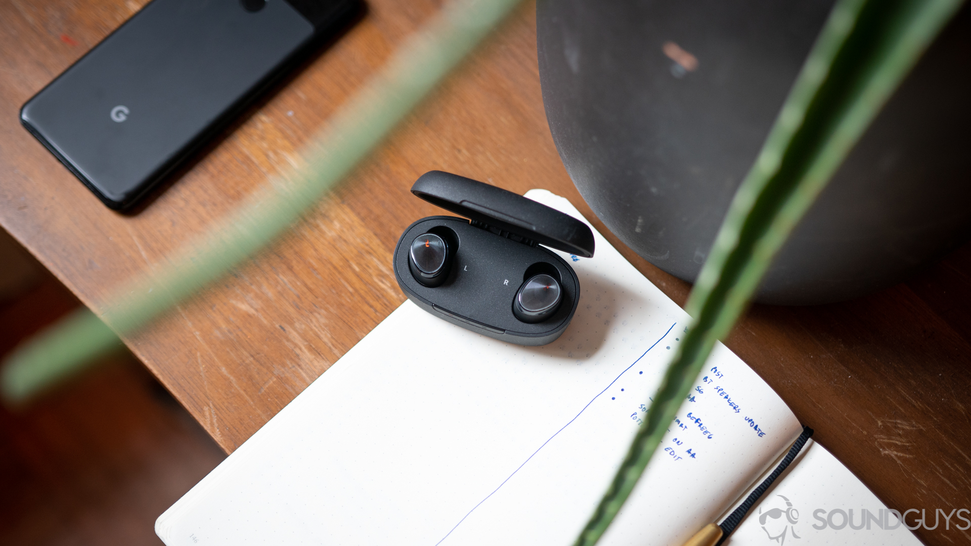 Optoma Be Free6 on nightstand next to Pixel 3 Optoma Be Free6 on nightstand next to Pixel 3
