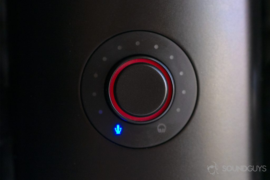 A photo of the gain knob on the Blue Microphones Yeti X in the mute state.