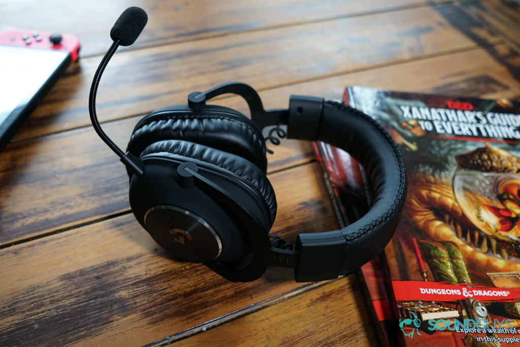 headset picking up audio headset picking up audio