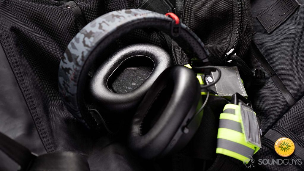 A picture of the Plantronics BackBeat Fit 6100 workout headphones' ear cups slightly angled to show the 40mm dynamic drivers.