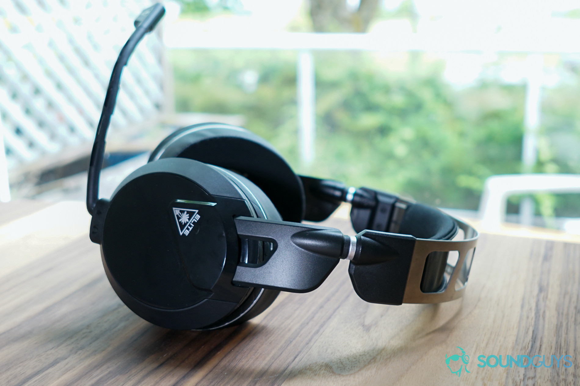 Elite Pro 2 White Pro Performance Gaming Headset for Xbox One, PS4, PC – Turtle Beach®