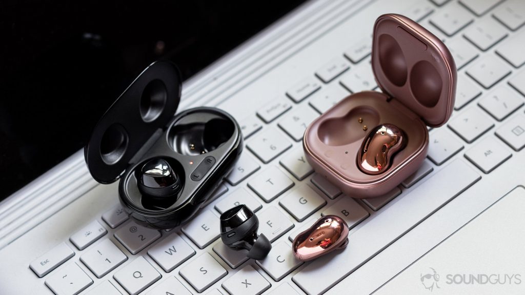 The Samsung Galaxy Buds Plus vs Samsung Galaxy Buds Live comparison photo with each earbud in and out of their respective cases.