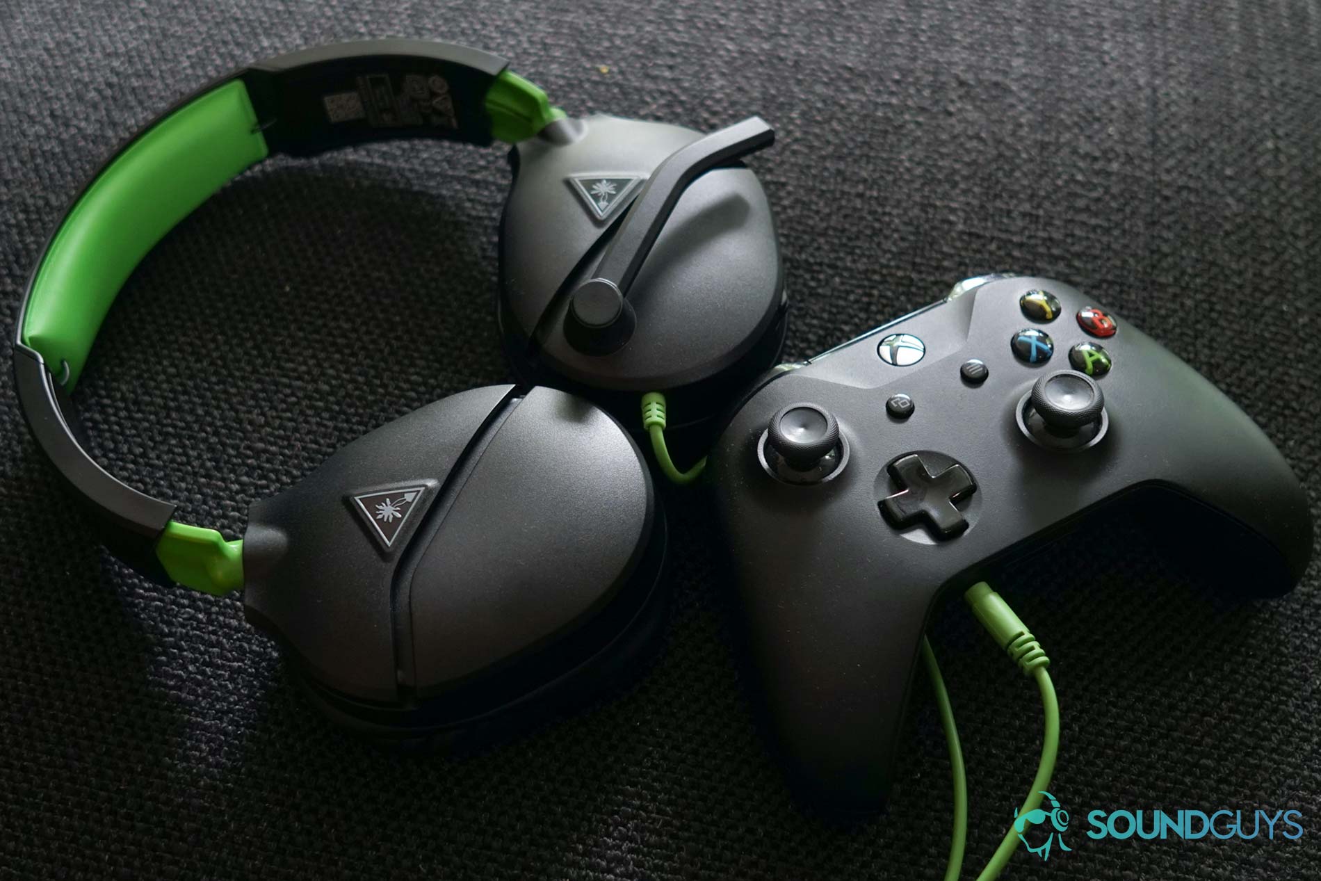 The Turtle Beach Recon 70 gaming headset plugged into an Xbox One controller.