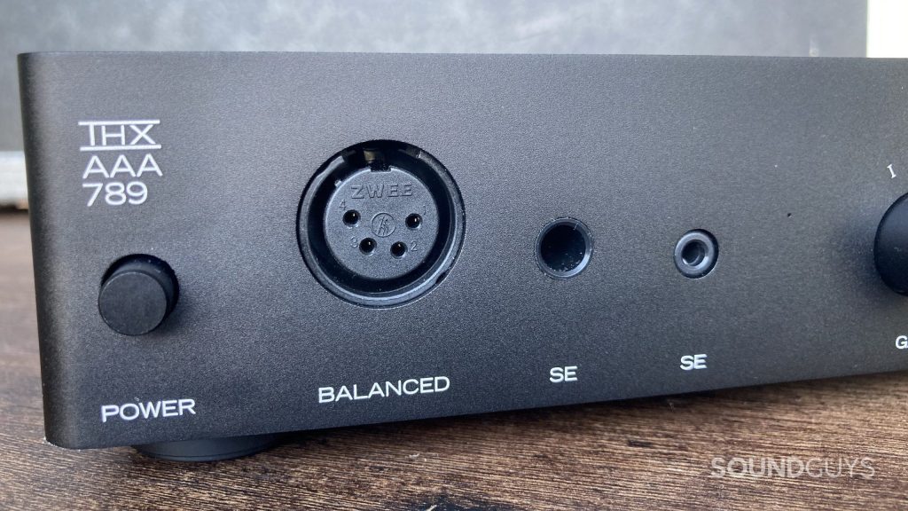 The front panel of a headphone amplifier showing balanced and Single Ended output connectors.