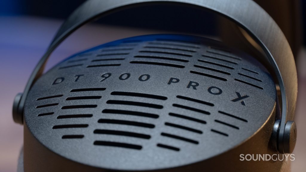 Beyerdynamic DT 900 Pro X grills