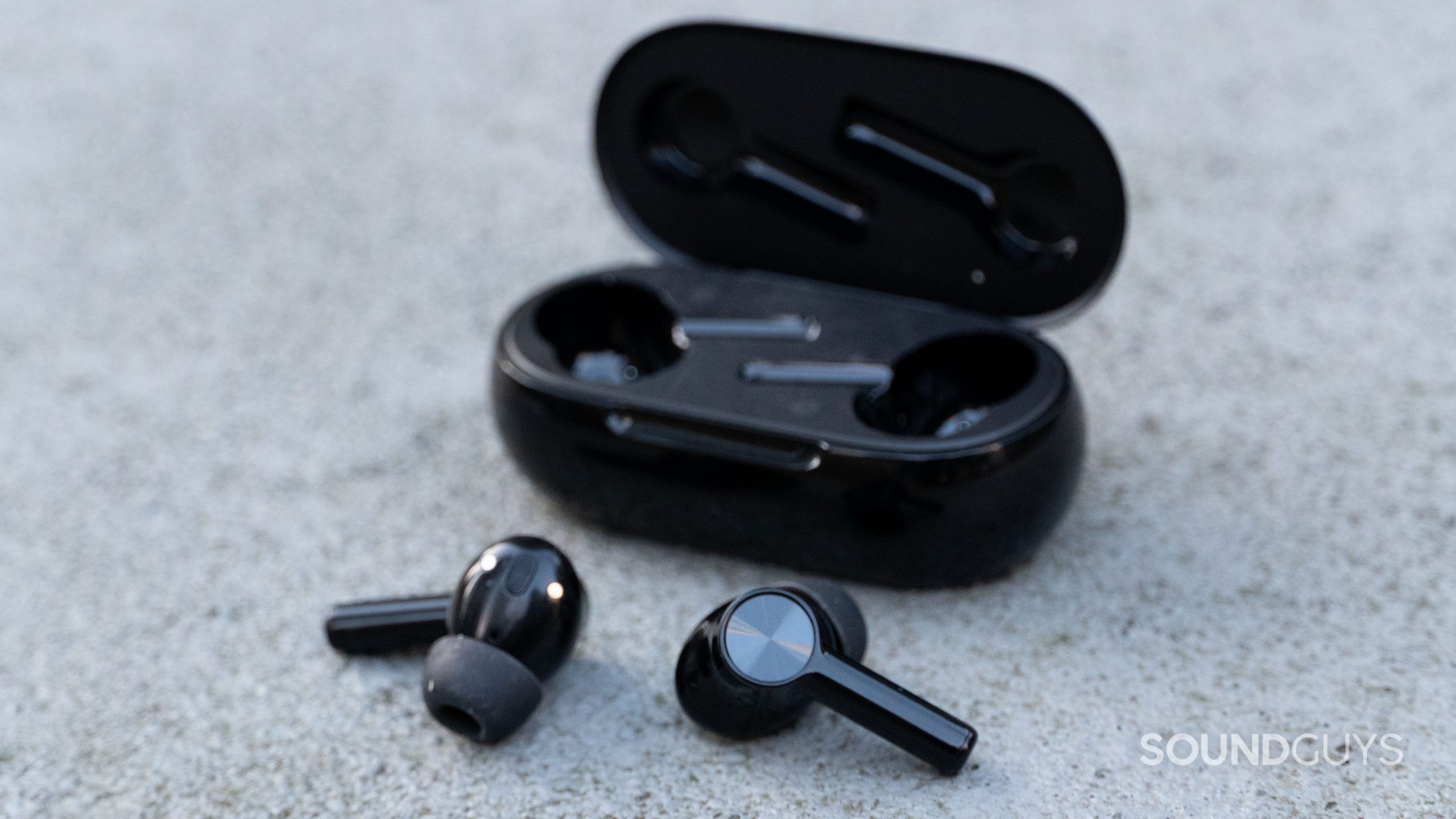 OnePlus Buds Z2 review - SoundGuys