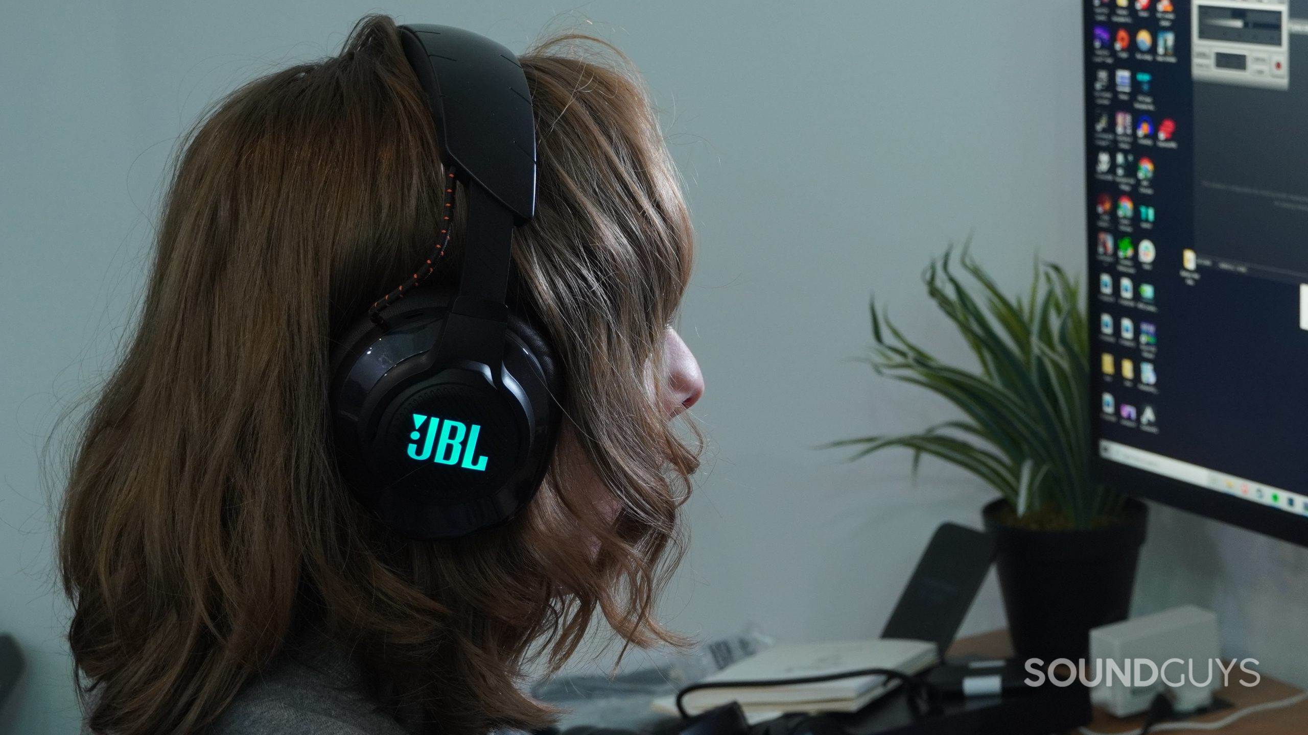 A photo of the JBL Quantum 600 being worn
