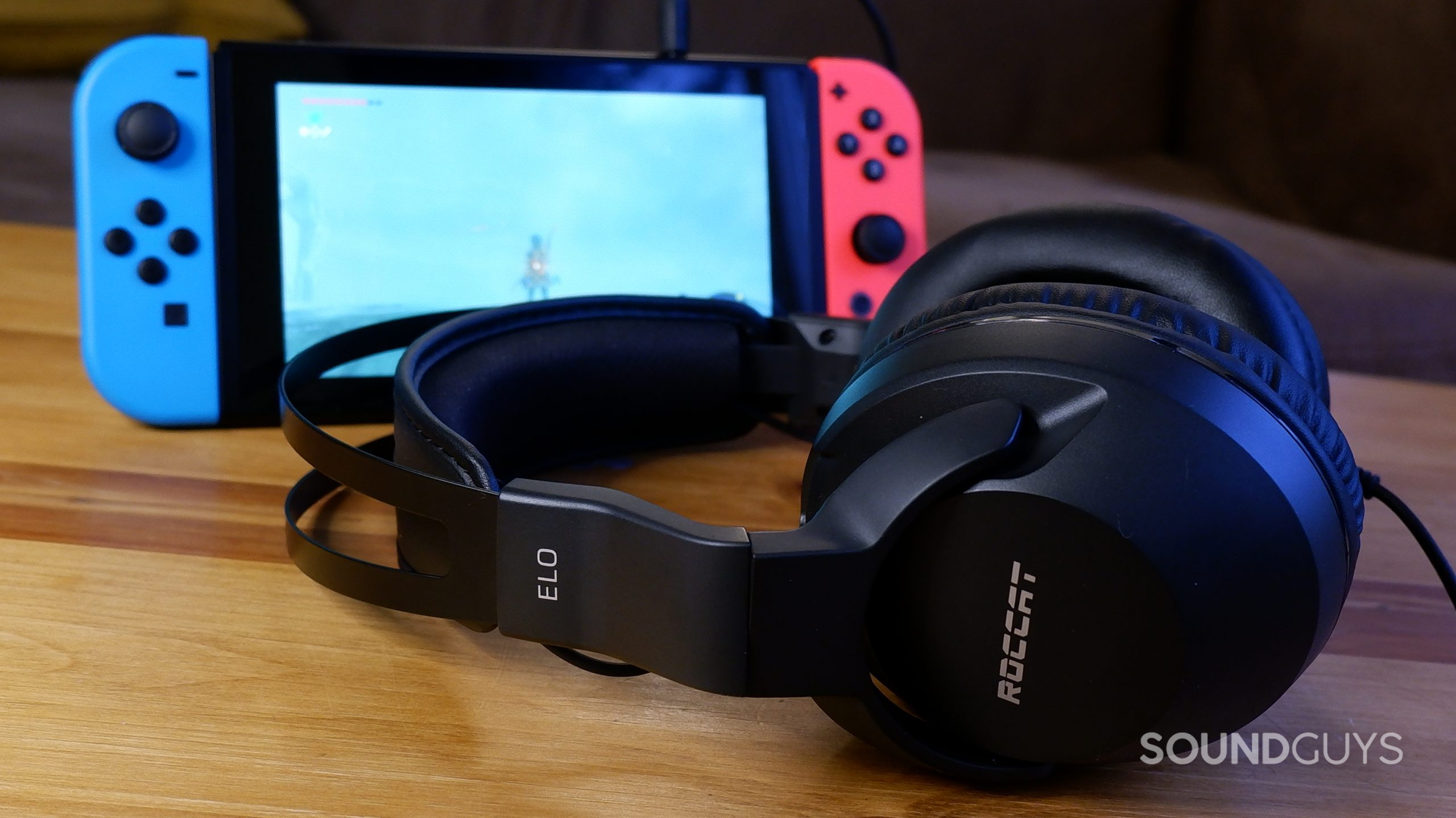 The ROCCAT Elo X Stereo headset beside a Nintendo Switch.