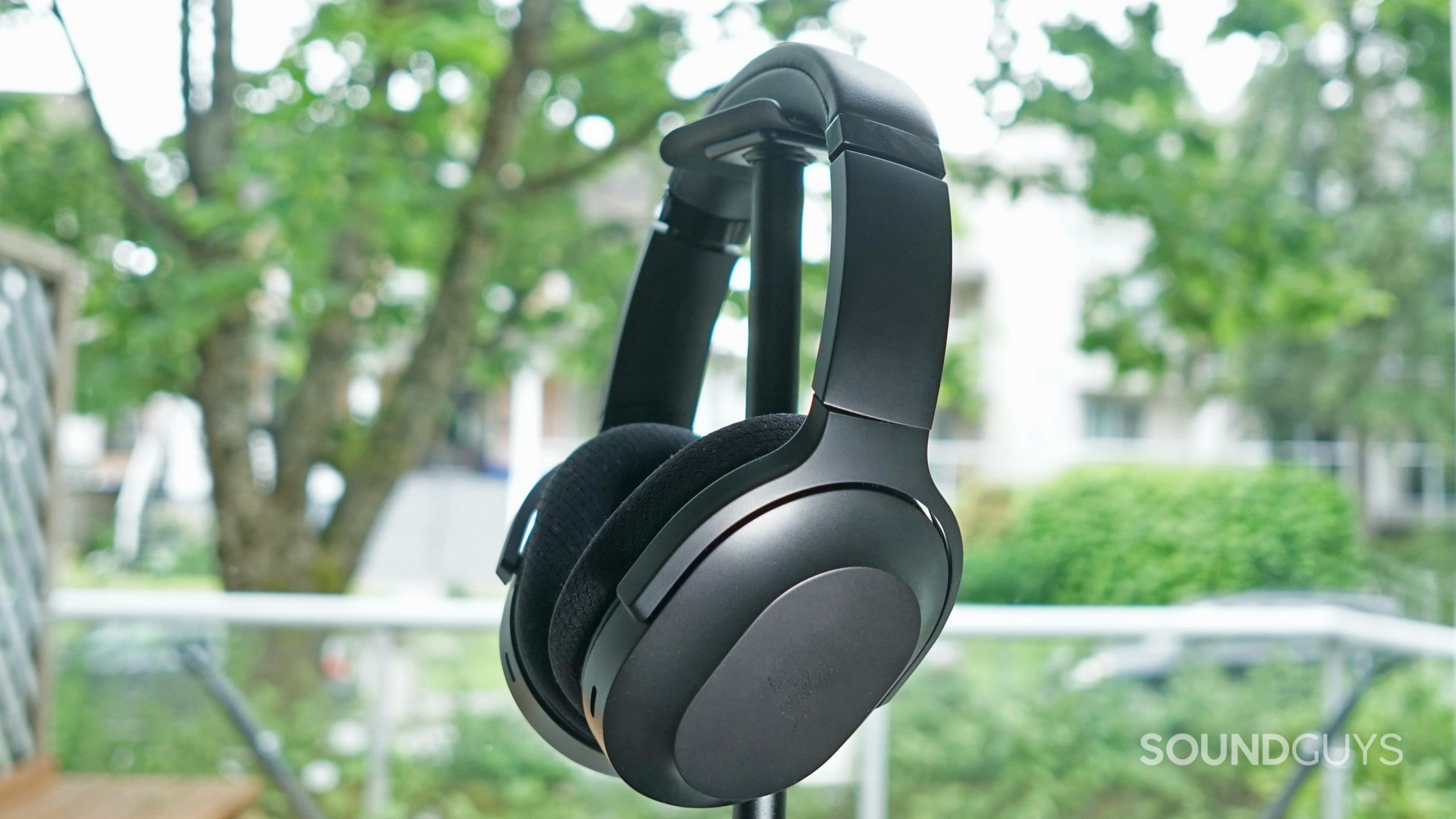 Razer's Barracuda X wireless headset plays nicely with many