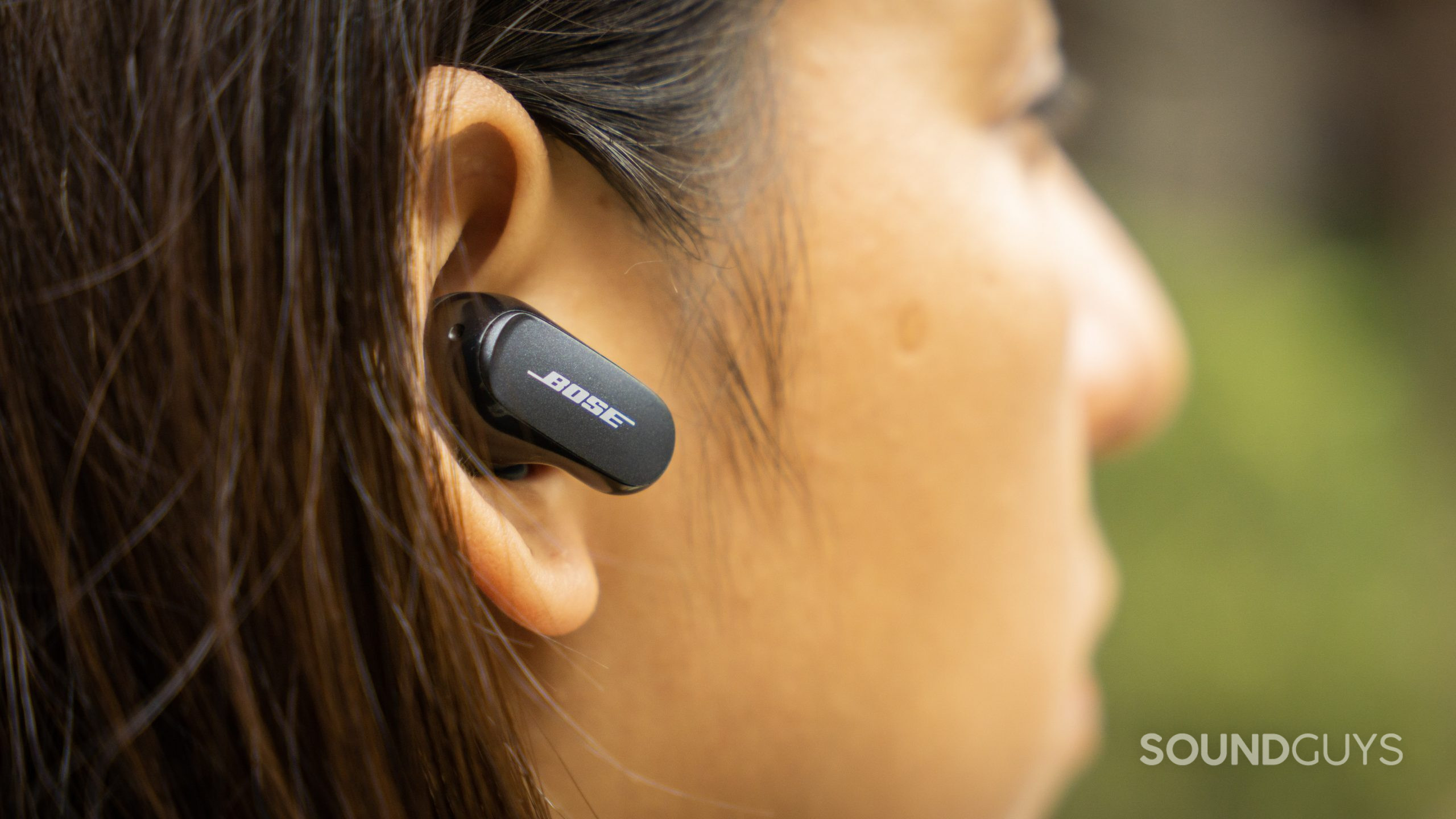 The Bose QuietComfort Earbuds II calculate how to adjust its sound to tailor it to your ear.