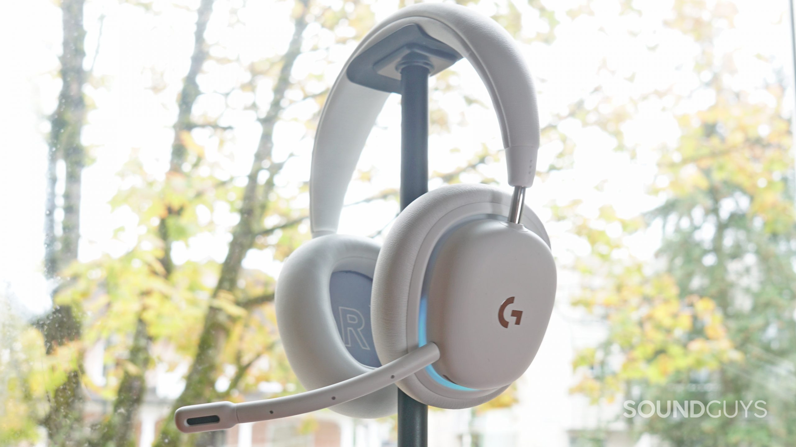 Logitech Aurora G735 Wireless Gaming Headset in White