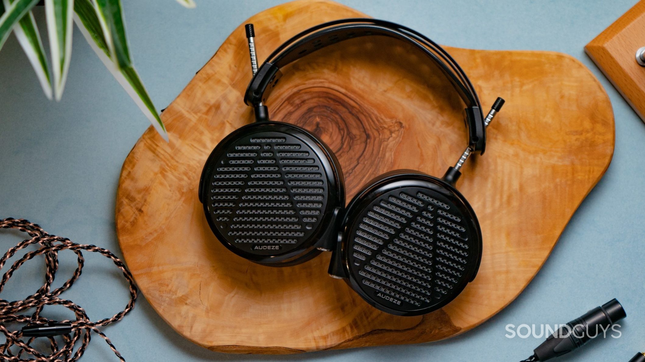 Audeze LCD - 5 Hero Image #1 Audeze LCD-5