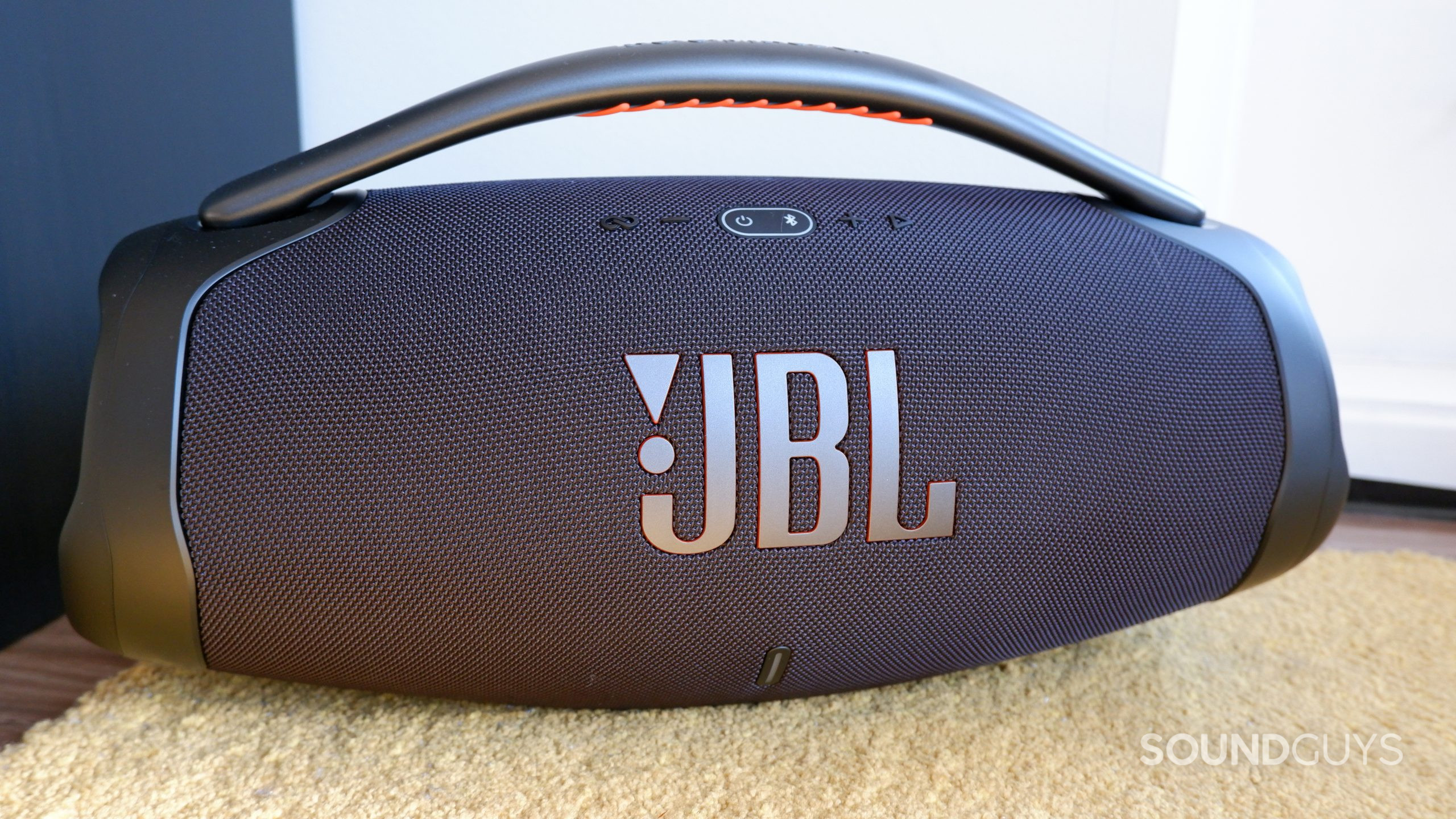 JBL Boombox 3 Review - More Bass More Loud 