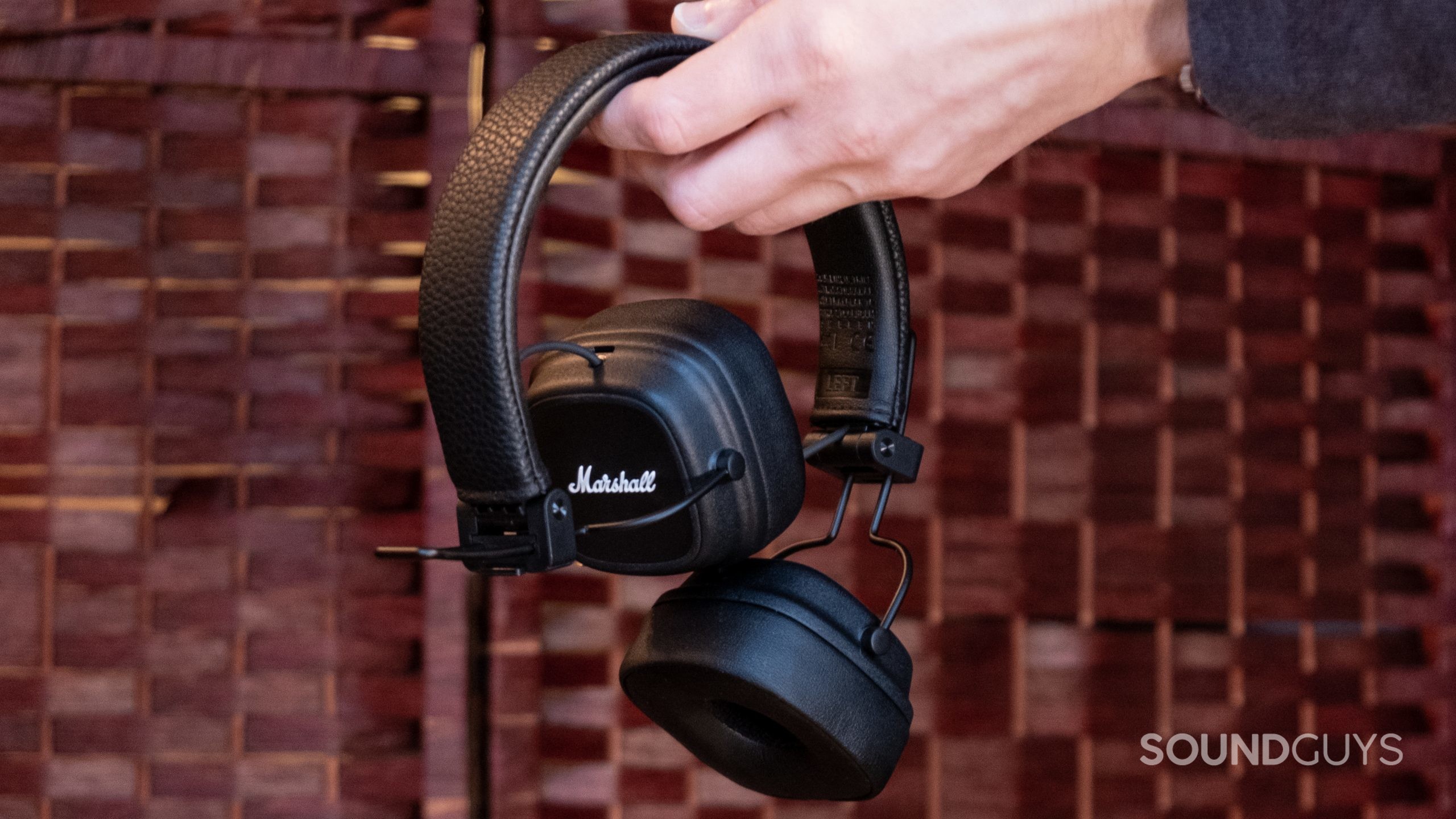 Test Marshall Major IV : longévité absolue pour ce mini casque encore  perfectible