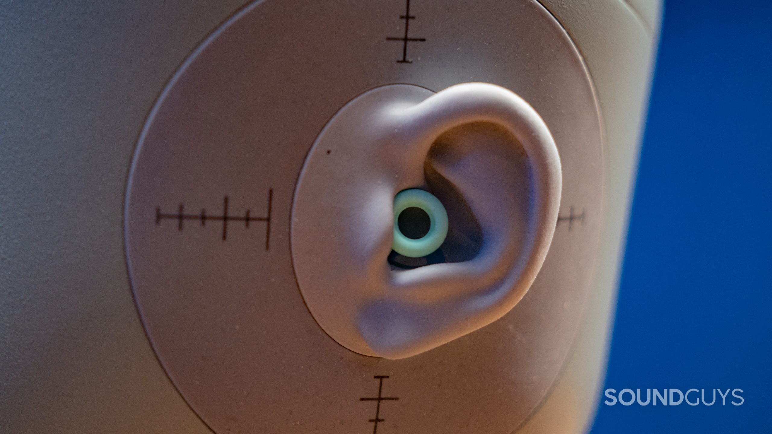 Loop Quiet earplug in the ear of a B&K5128 test head.