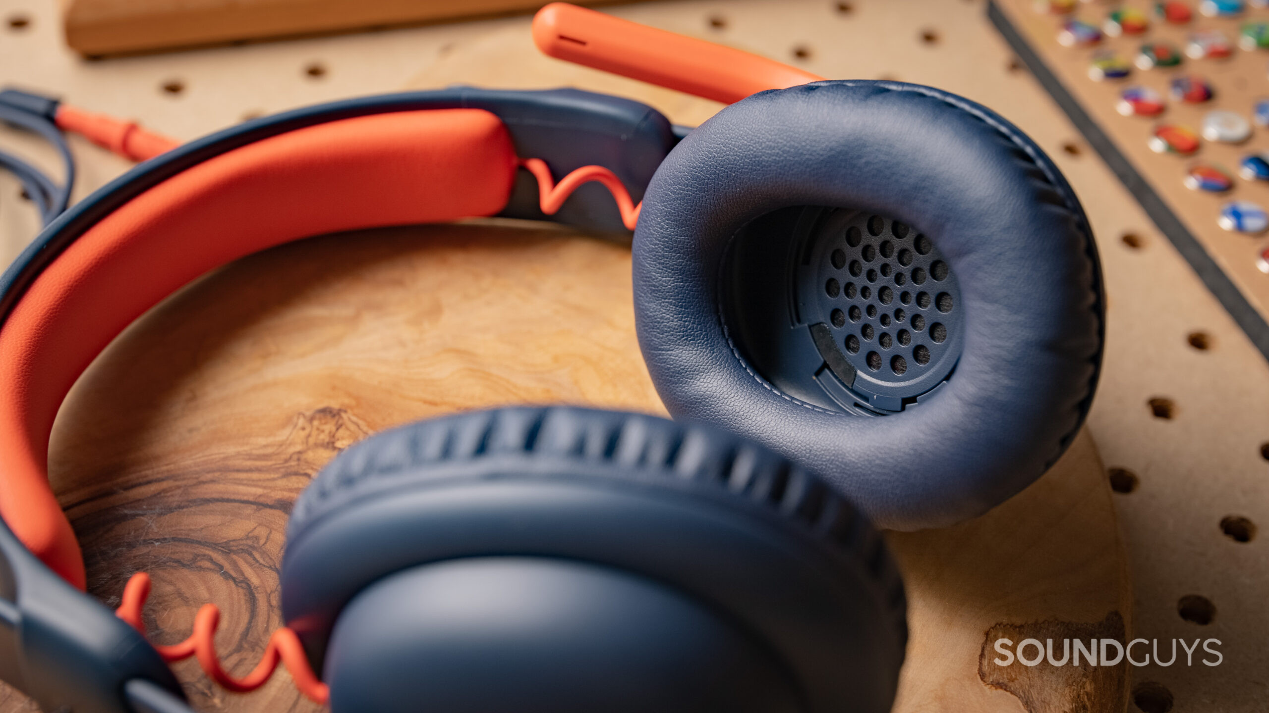 A close up of the ear cups of the Logitech Zone Learn.