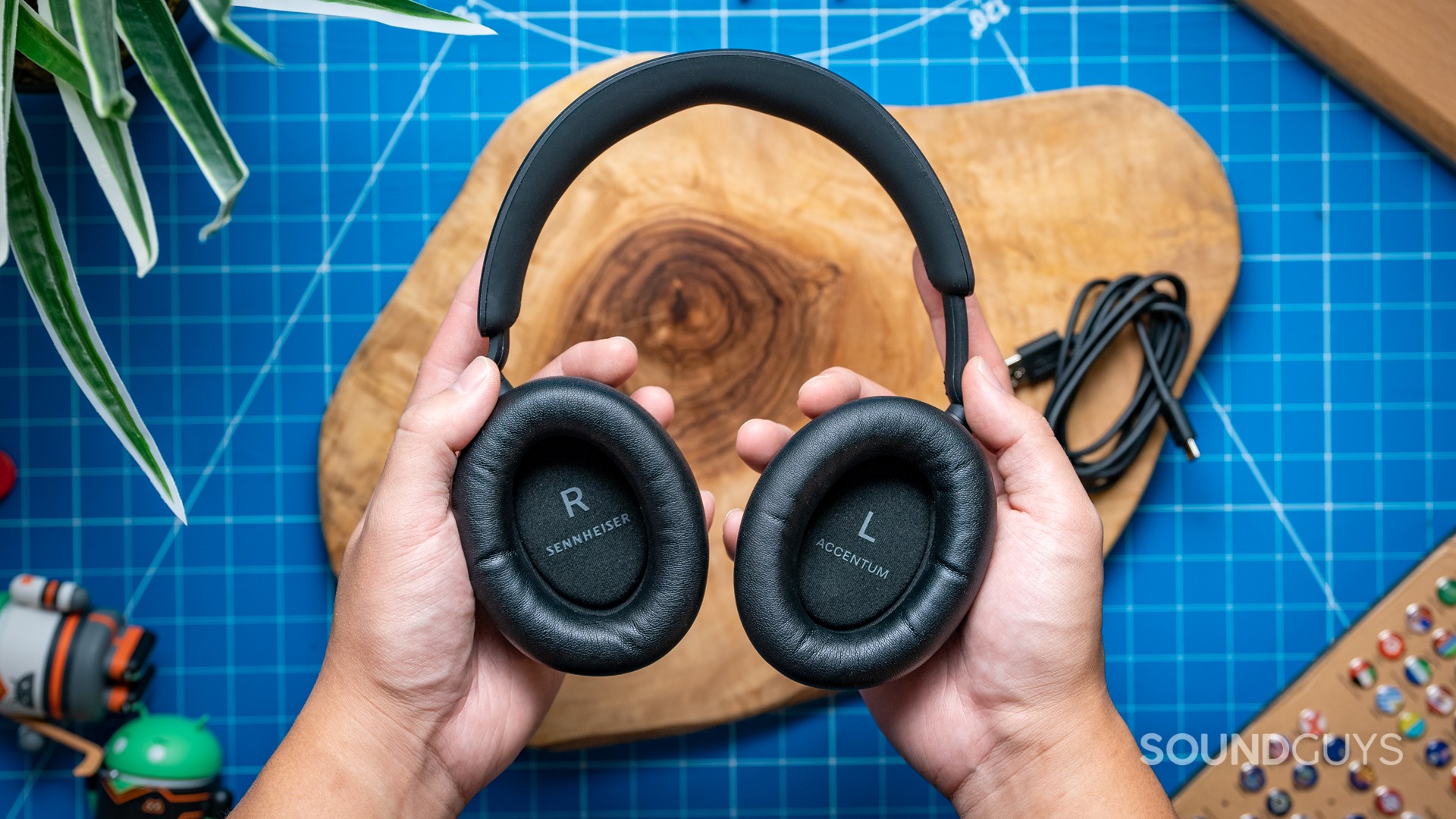 Sennheiser ACCENTUM Wireless review - SoundGuys