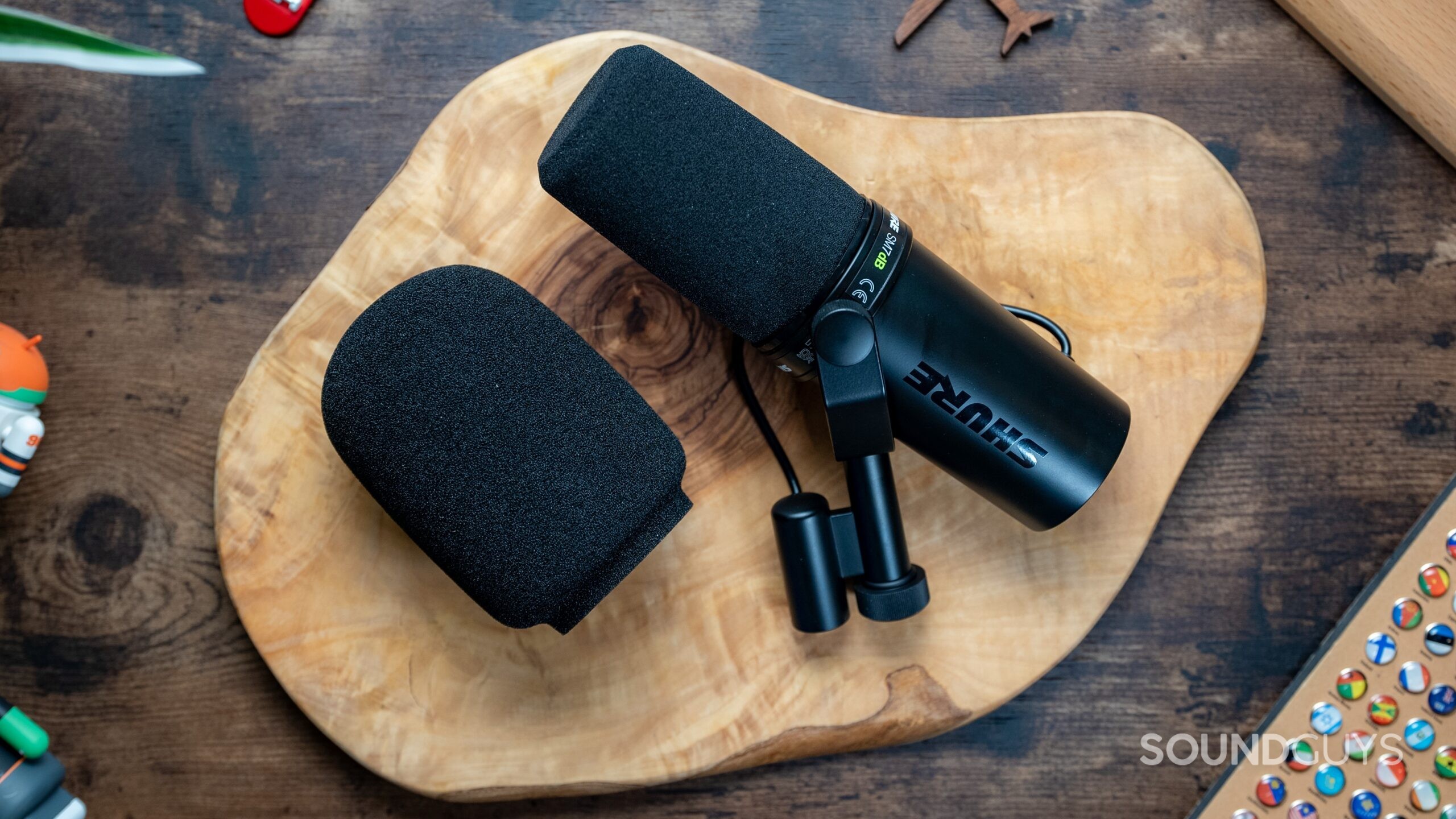 Shure SM7dB Microphone Released - Now with Built-in Preamp