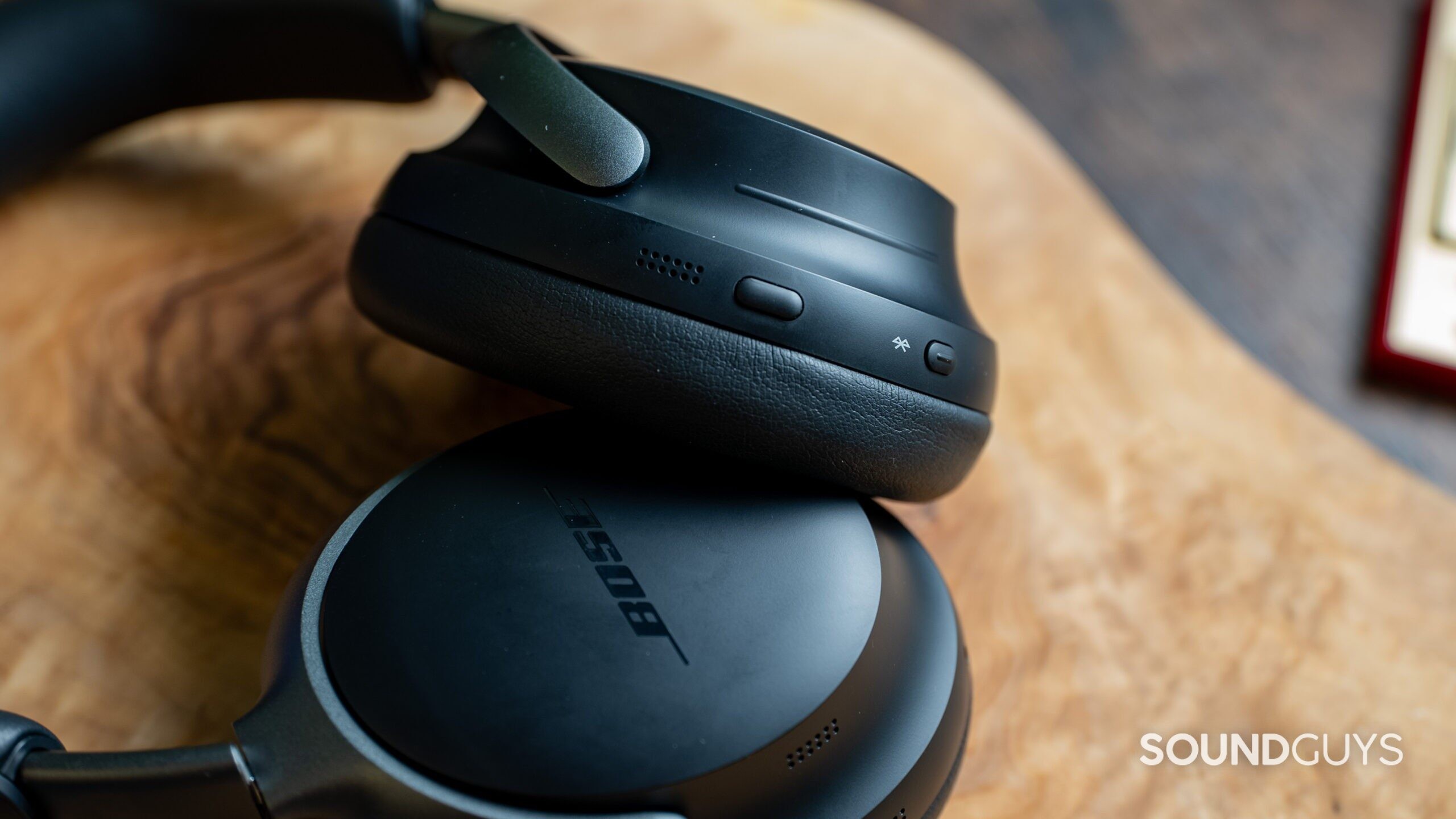 The Bose QuietComfort Ultra Headphones have only two buttons to control calls and playback.