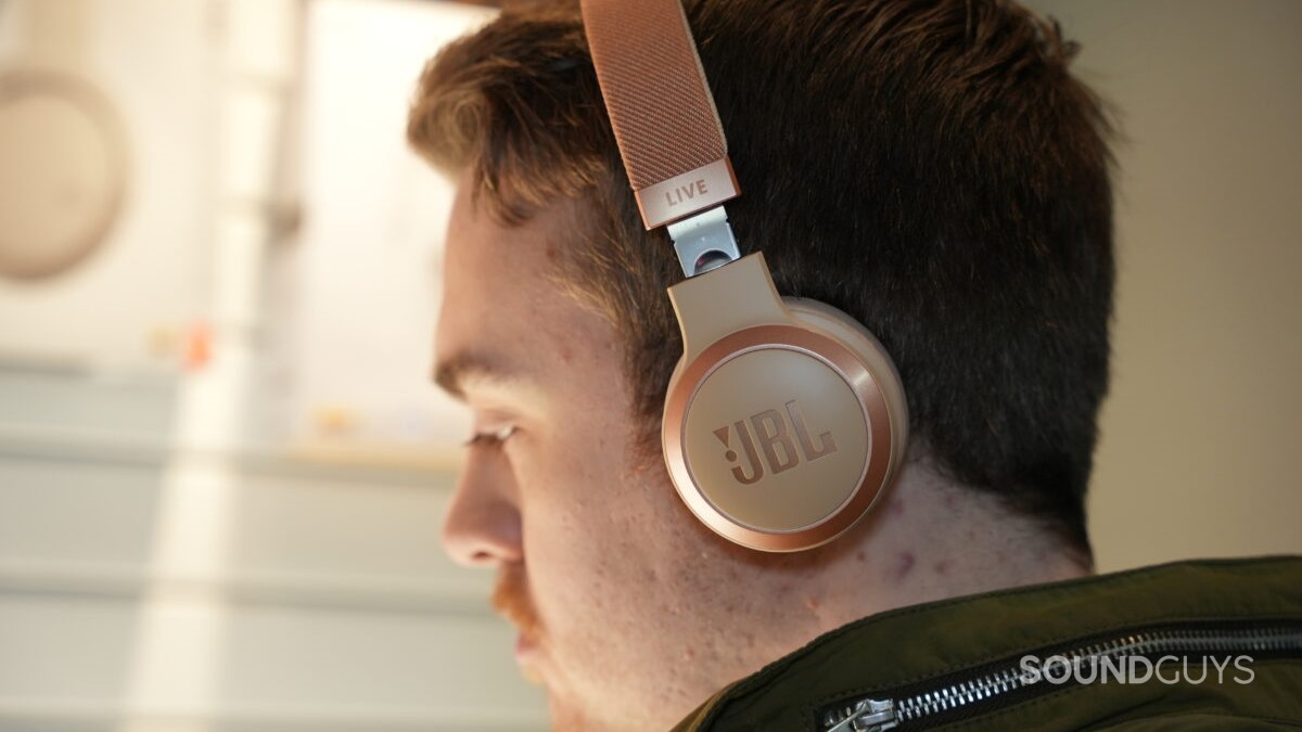 JBL Tune 520 BT - Wireless Headphones - 57 hrs Battery Time - Blue