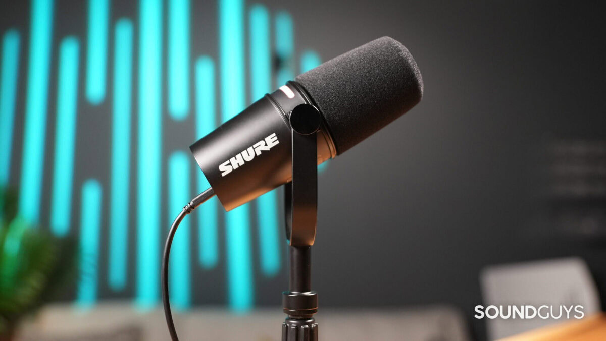 Shure MV7+ review - SoundGuys
