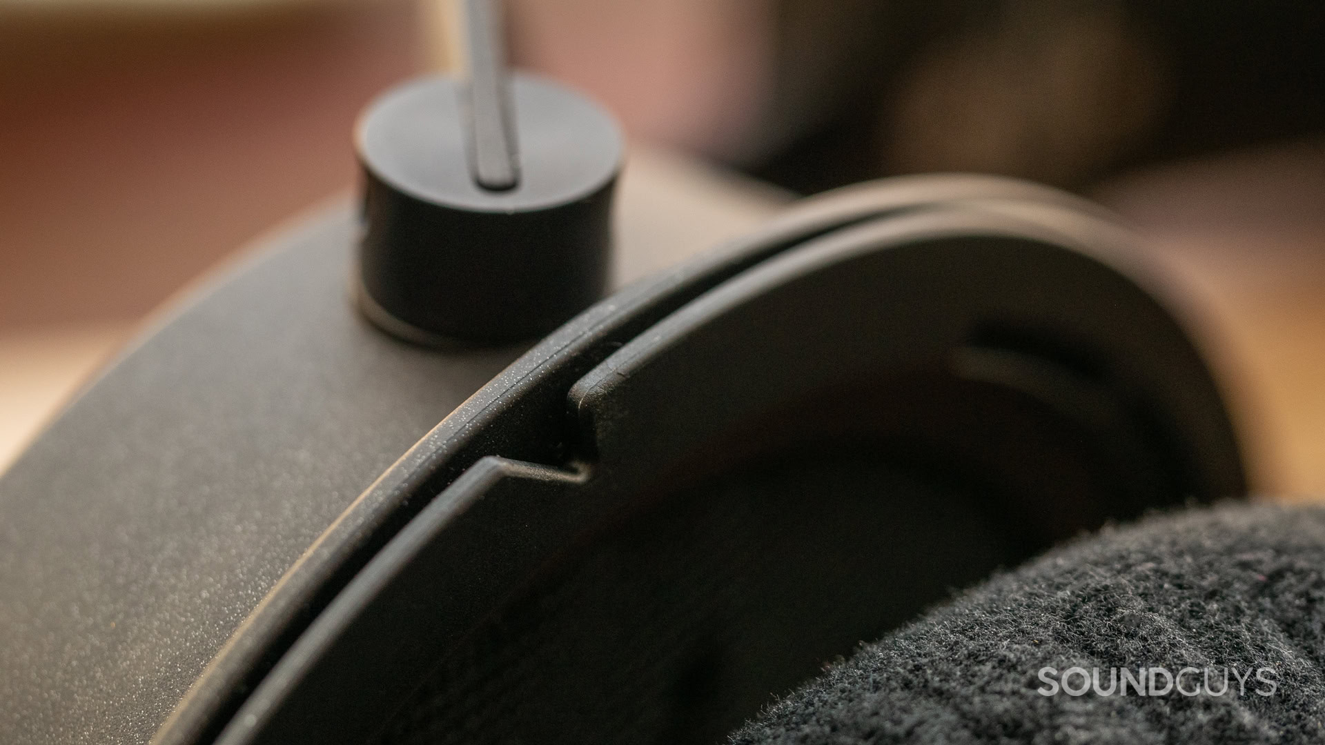 A close-up photo of the ear cup notch.