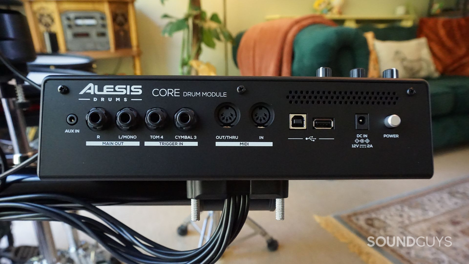 Alesis-Strata-Club-Module-Inputs-And-Outputs A photograph of the Alesis Strata Club module's I/O ports.