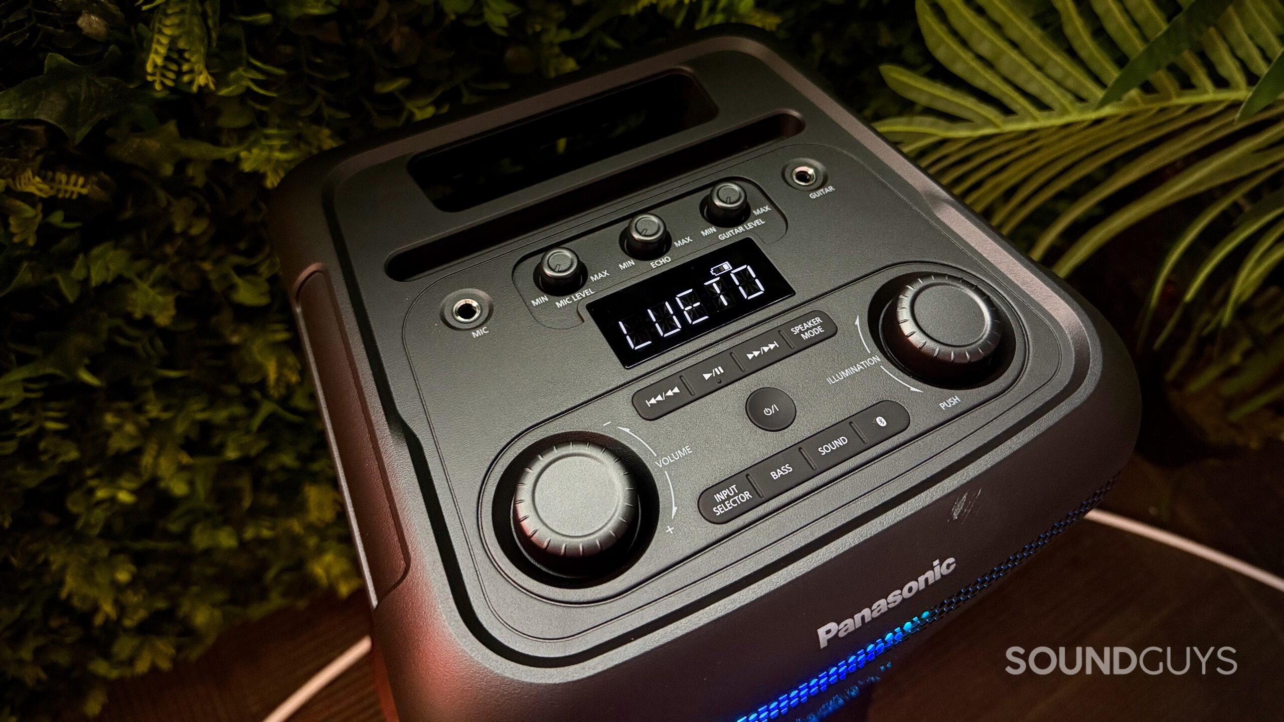 Panasonic BMAX Speakers - 7 The top control panel of a Panasonic BMAX speaker.