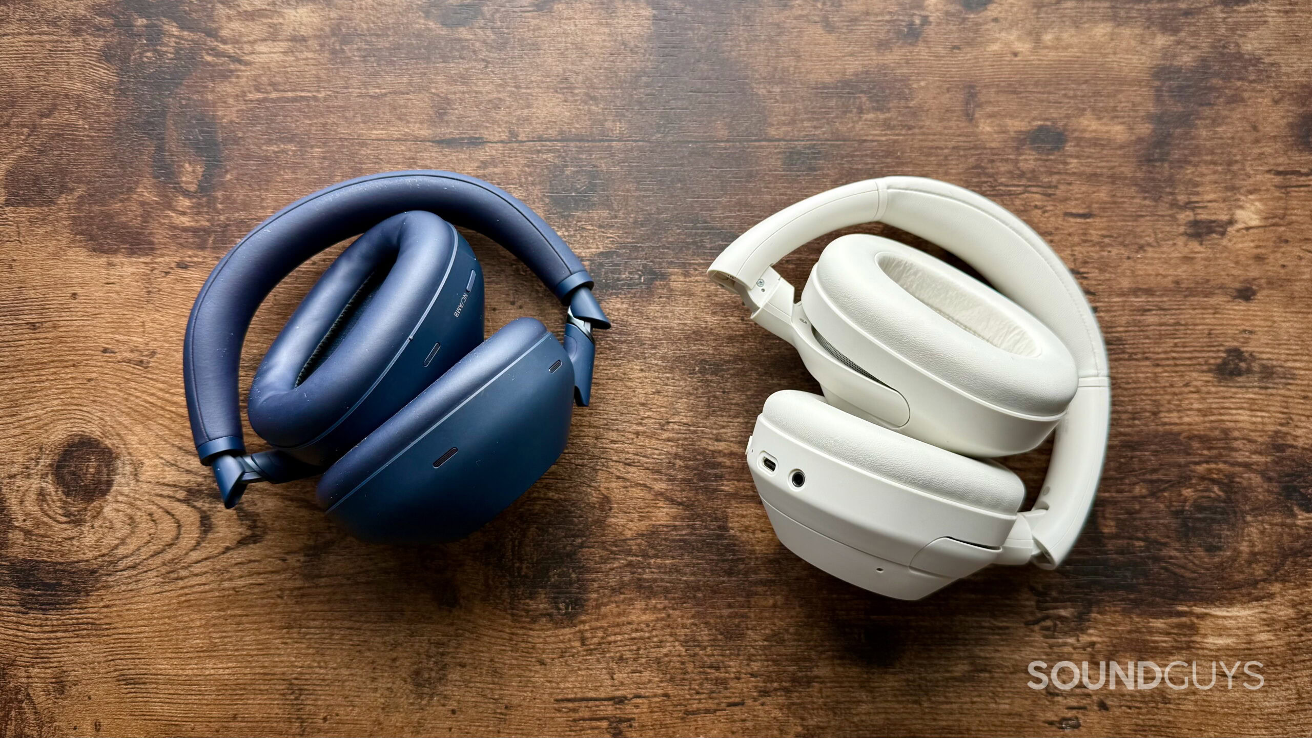 XM6 vs ULT - 6 Sony XM6 vs Sony ULT Wear headphones.