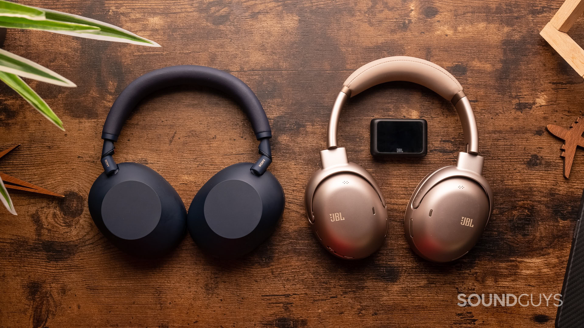 sony-wh-1000xm6-vs-jbl-tour-one-m3