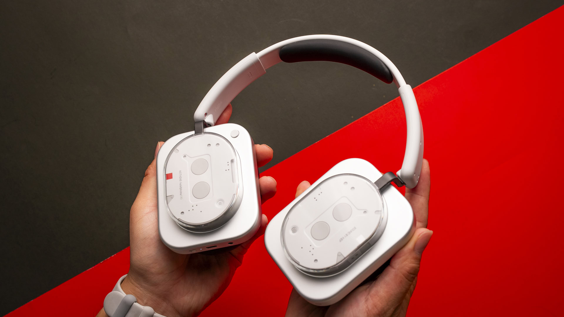nothing-headphone-1-back-flat-holding_2