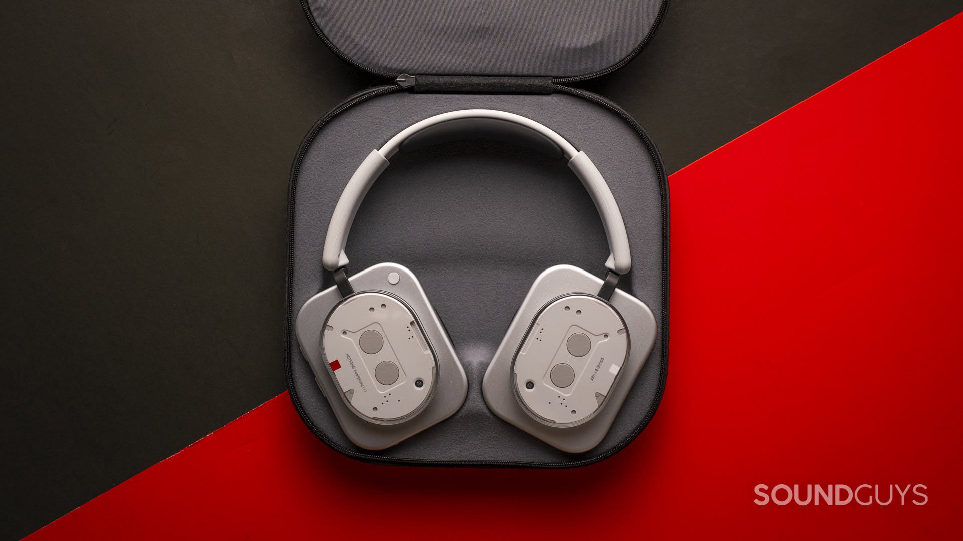 nothing-headphone-1-case-open_1 nothing headphones 1 inside carrying case