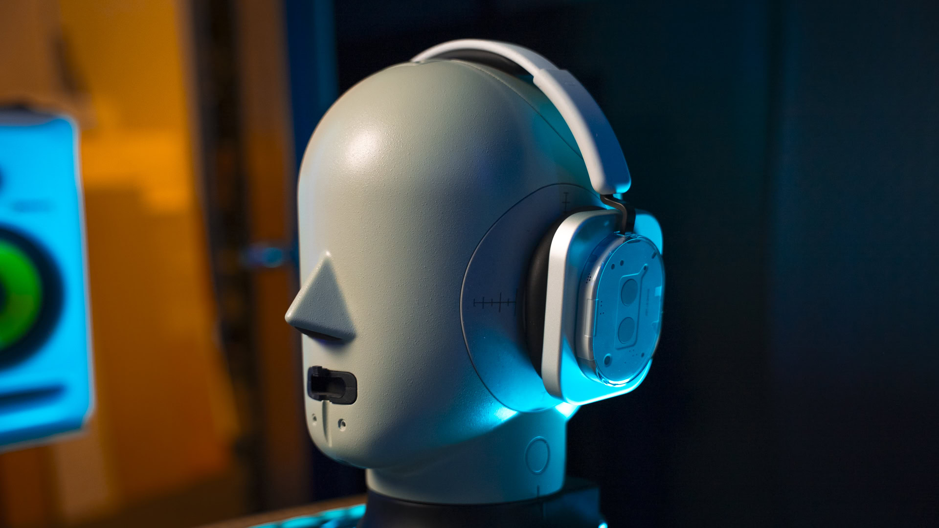 nothing-headphone-1-testing-head_4 headphones on testing head