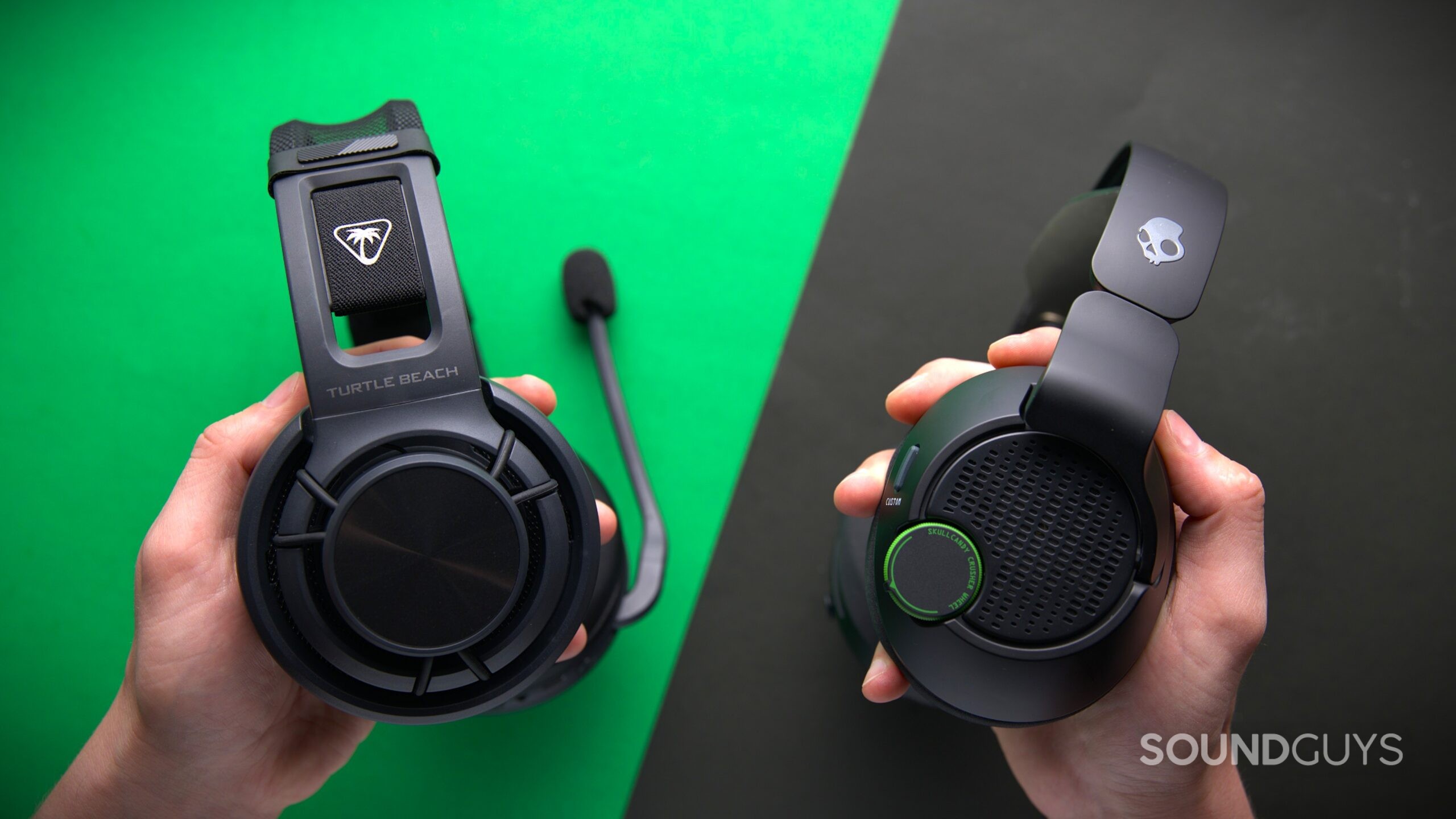 Skullcandy Crusher PLYR 720 vs Turtle Beach Atlas Air side Skullcandy Crusher PLYR 720 vs Turtle Beach Atlas Air side