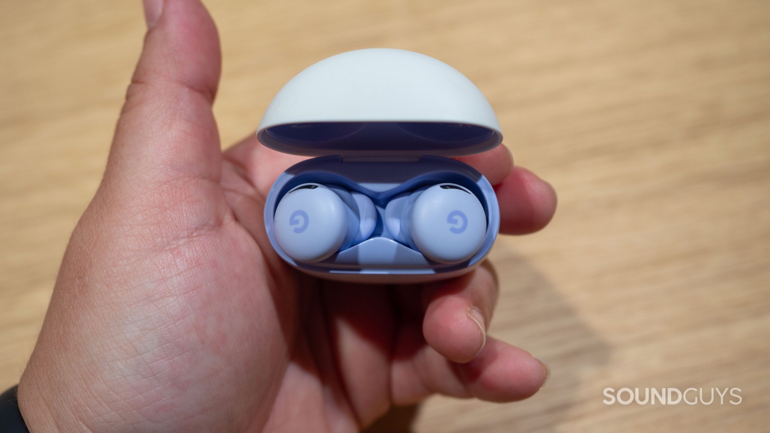 google-pixel-buds-2a-in-case-3 google pixel buds 2a in hand
