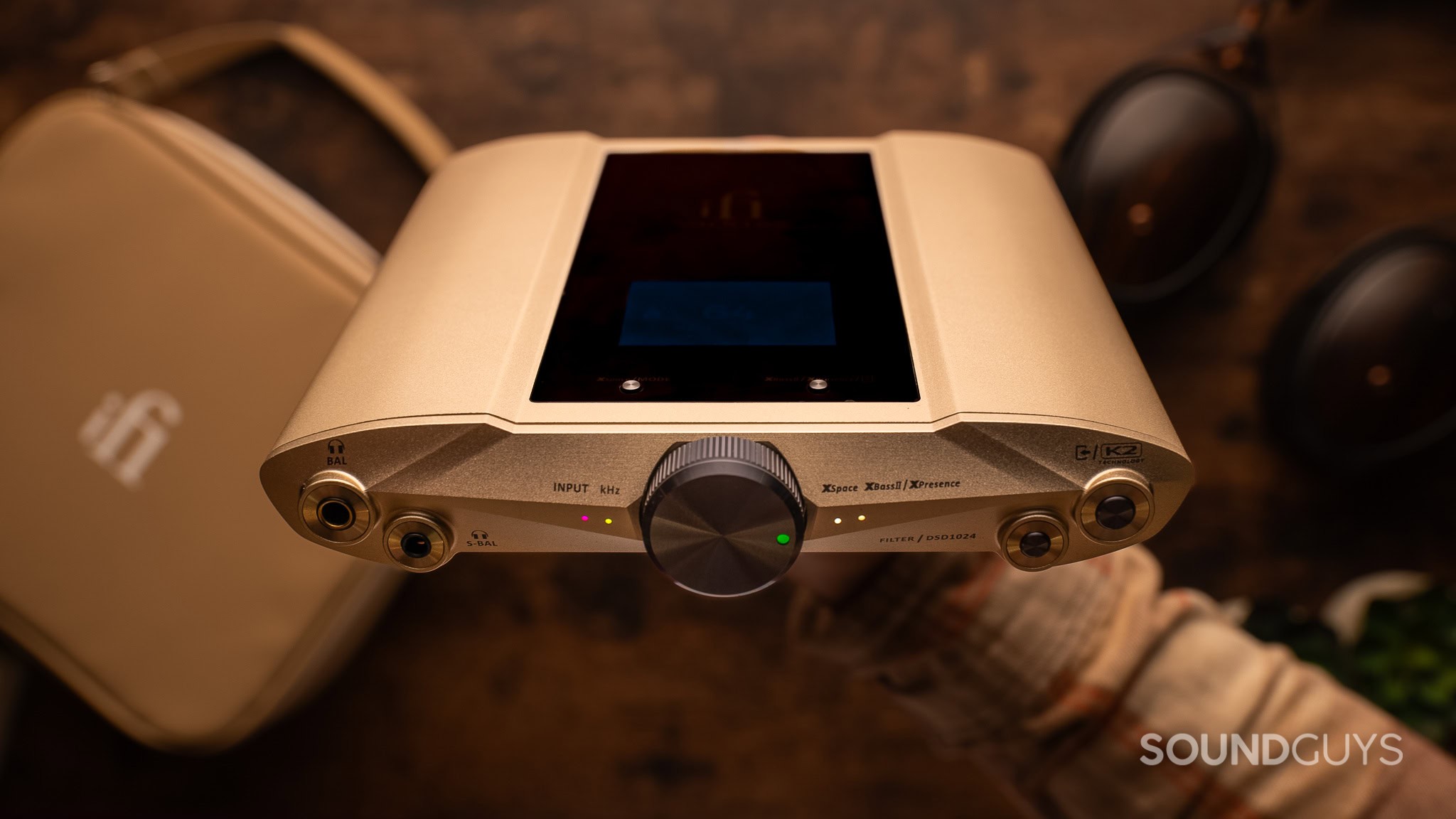 Top and front of the iFi Valkyrie