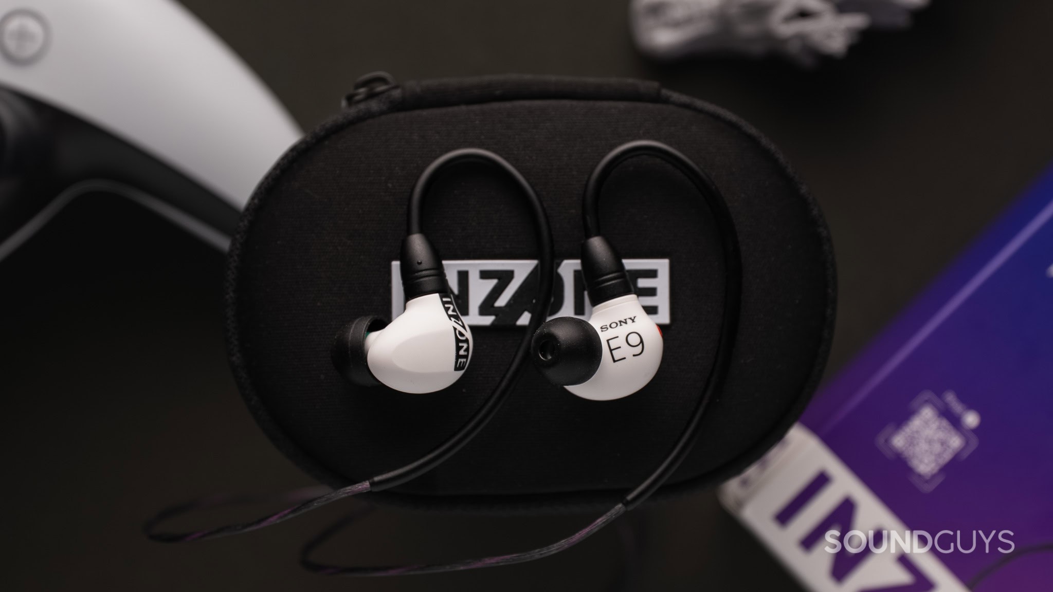 _DSC9995 Sony E9 IEMs on top of included carry case