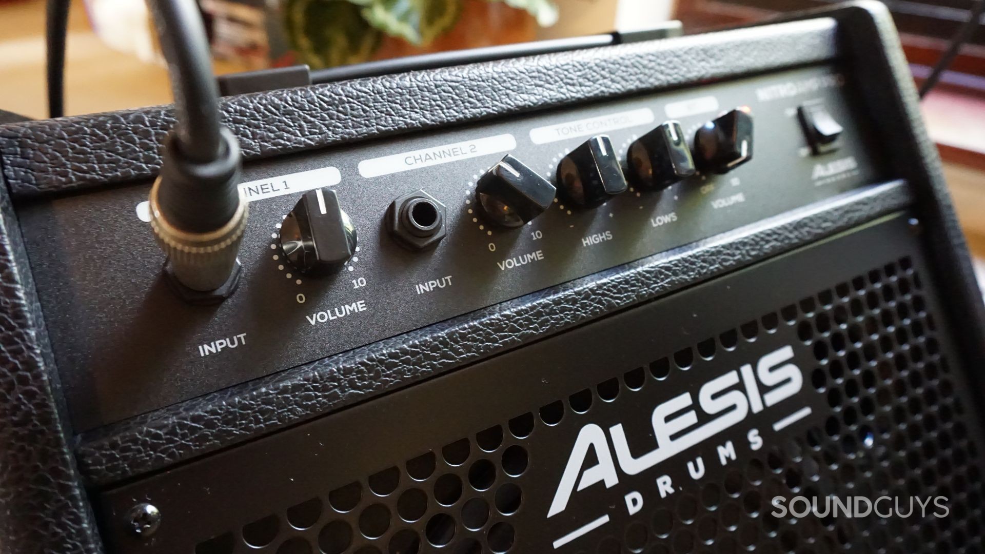 Alesis-Nitro-Amp-Pro-Parameters A photograph of the Alesis Nitro Amp Pro.