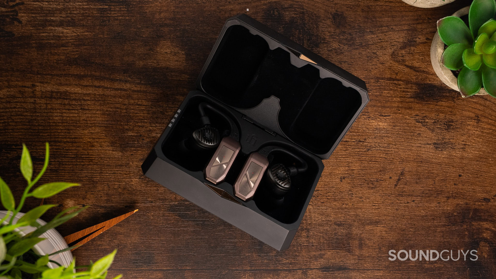 ifi Go Pod Max inside case ifi Go Pod Max inside case charging.