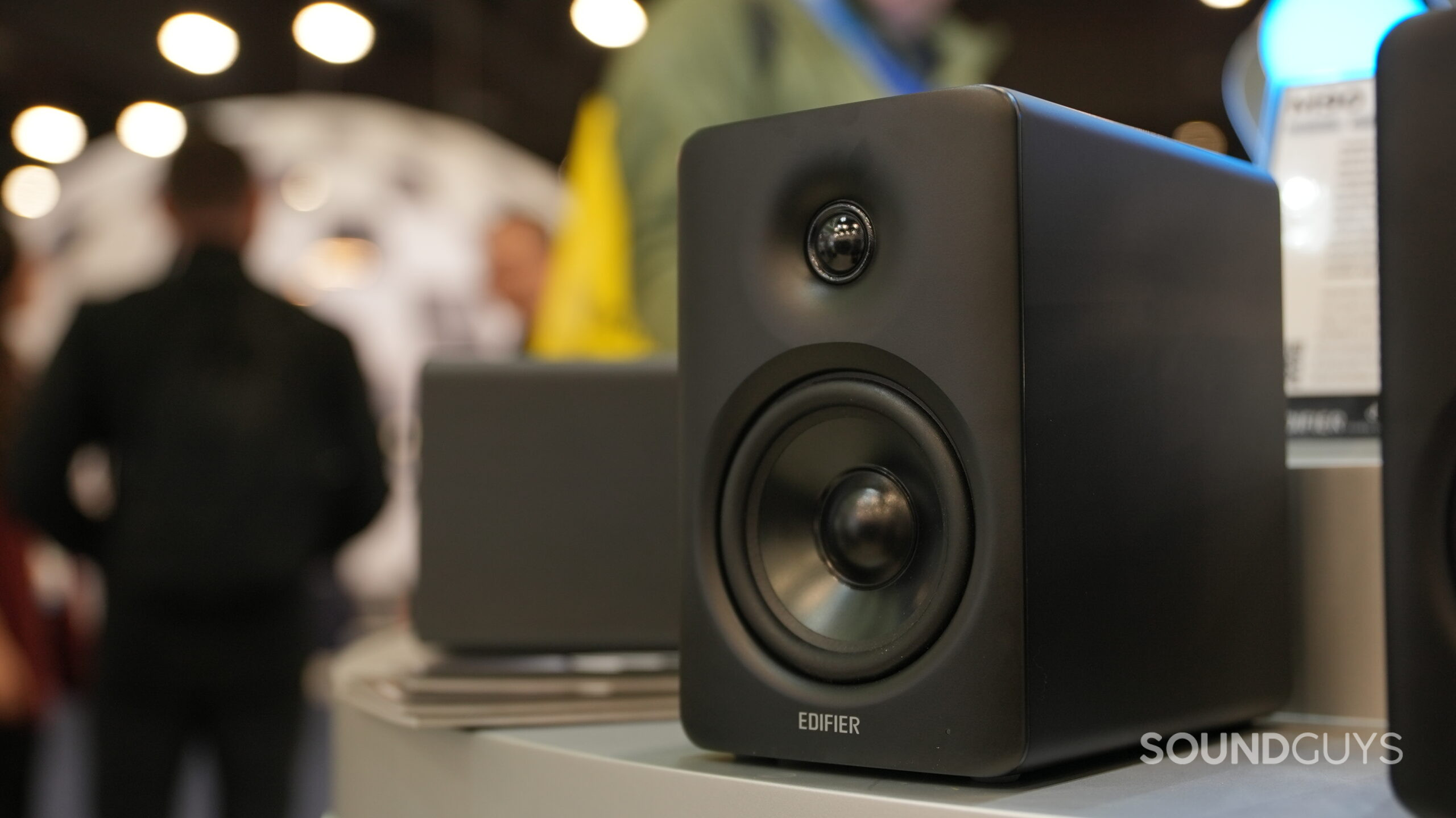 Edifier M90 speaker front single Edifier M90 speaker