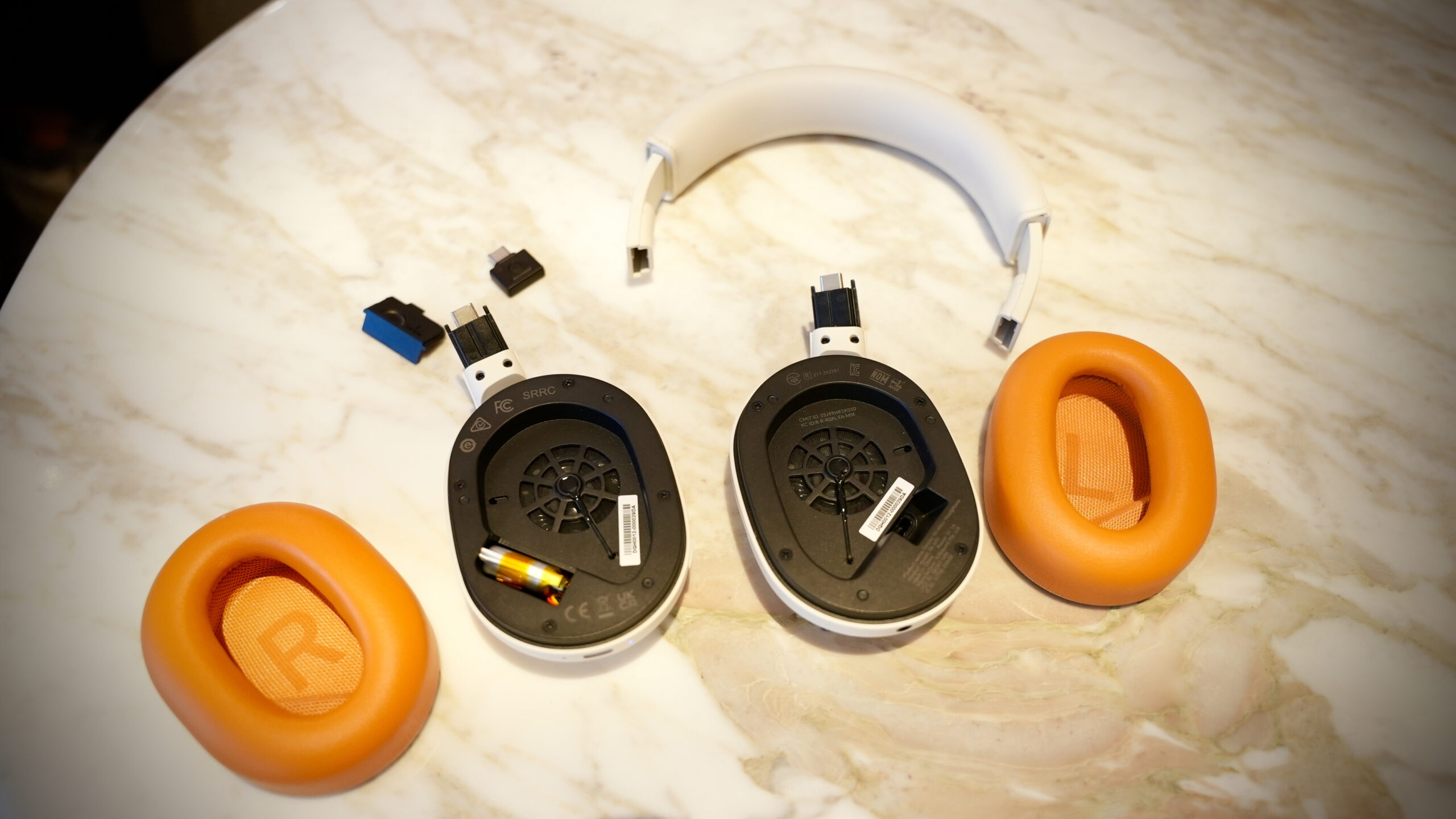 Fender MIX headphones - 2 A pair of Fender MIX headphones with its modular parts removed.