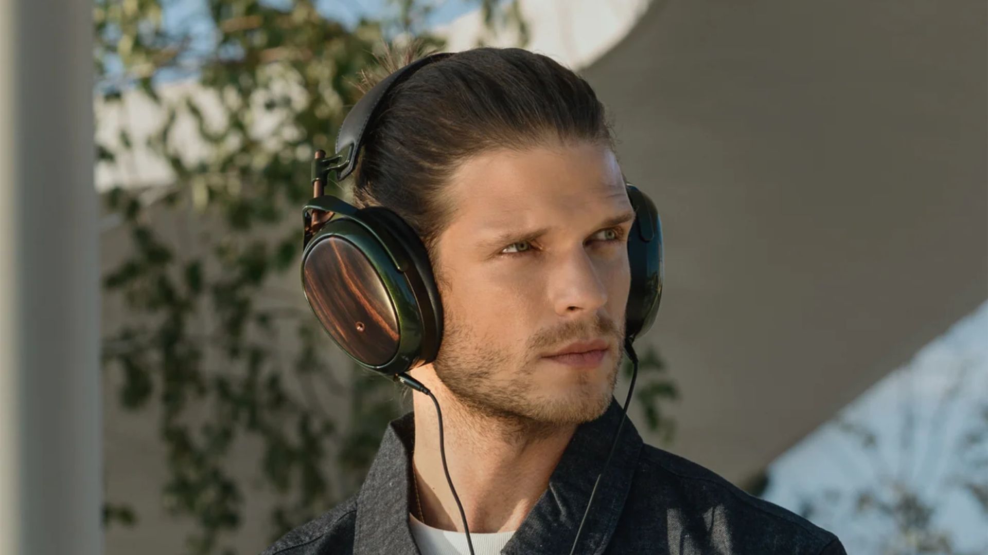 Meze Audio unveils high-end STRADA closed-back headphones