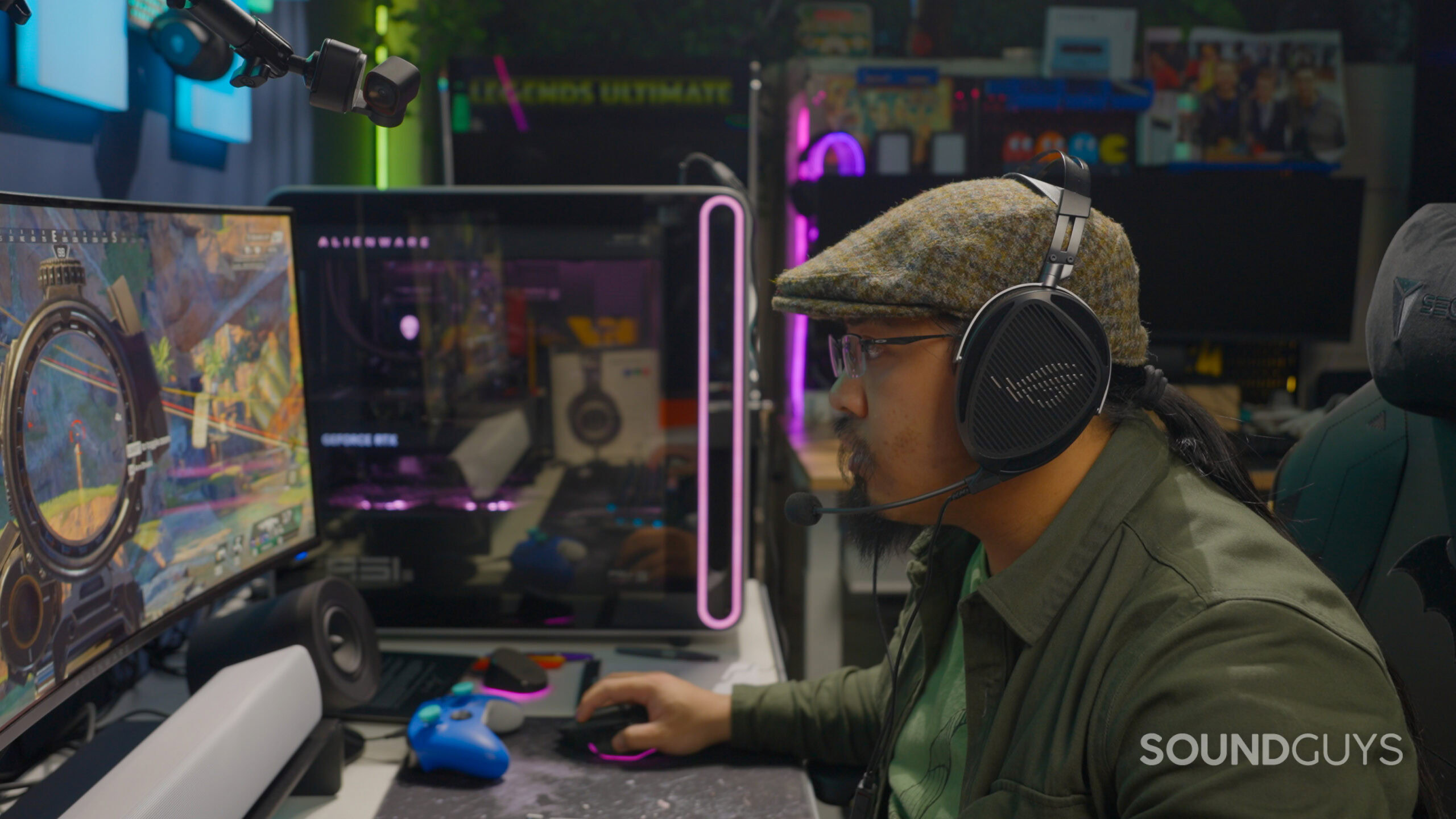 ROG Kithara worn side profile A man gaming with the ASUS ROG Kithara heasdset.