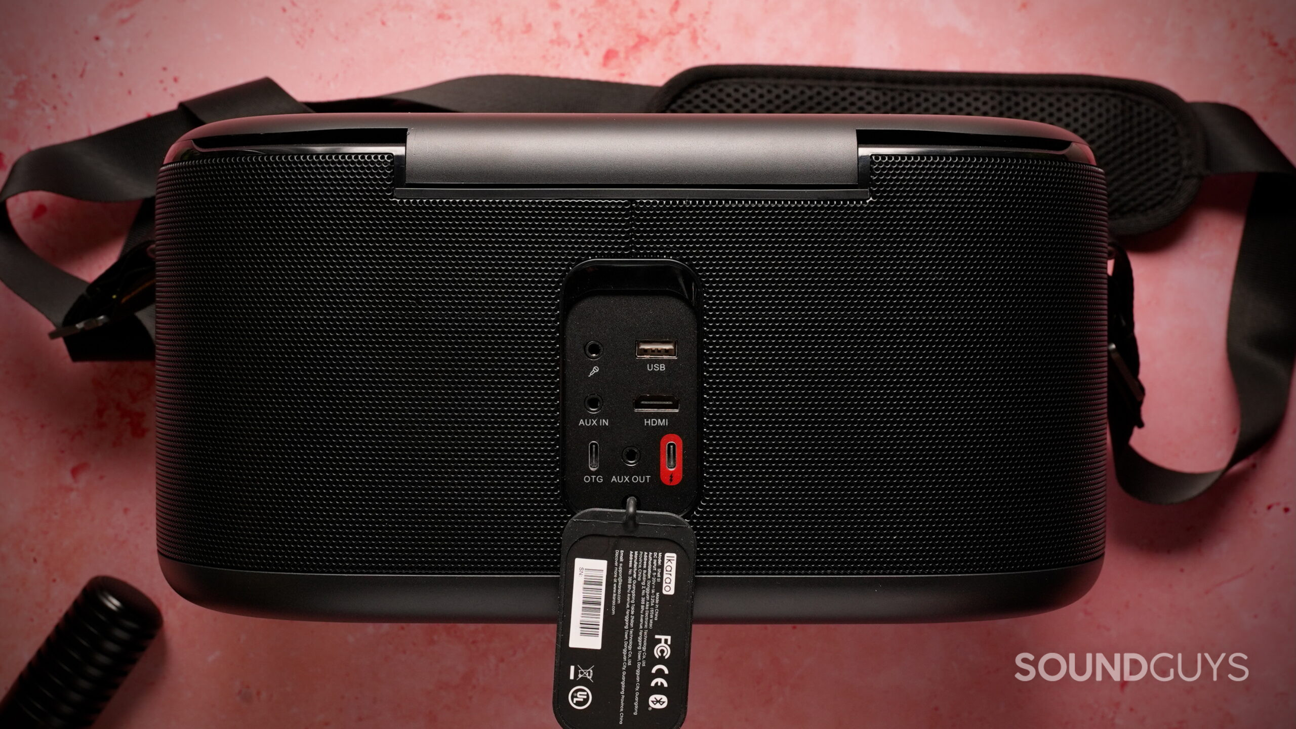 Isithombe esiphezulu phansi sephaneli yokufaka ye-karaoke yemishini ye-karaoke yangemuva ye-Ikarao Shell S1.