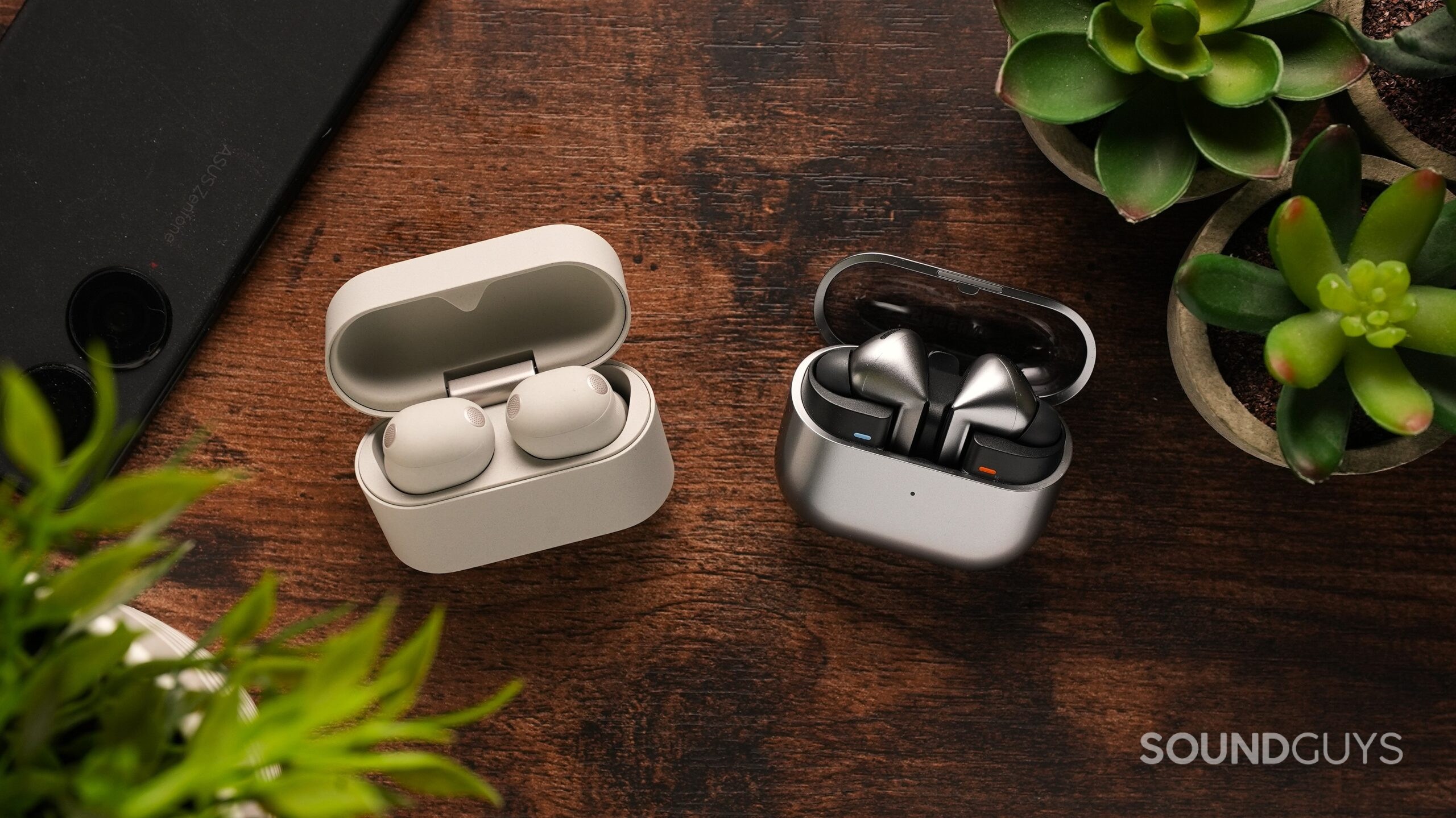 Sony WF-1000XM6 vs Galaxy Buds 3 Pro Sony WF-1000XM6 vs Galaxy Buds 3 Pro