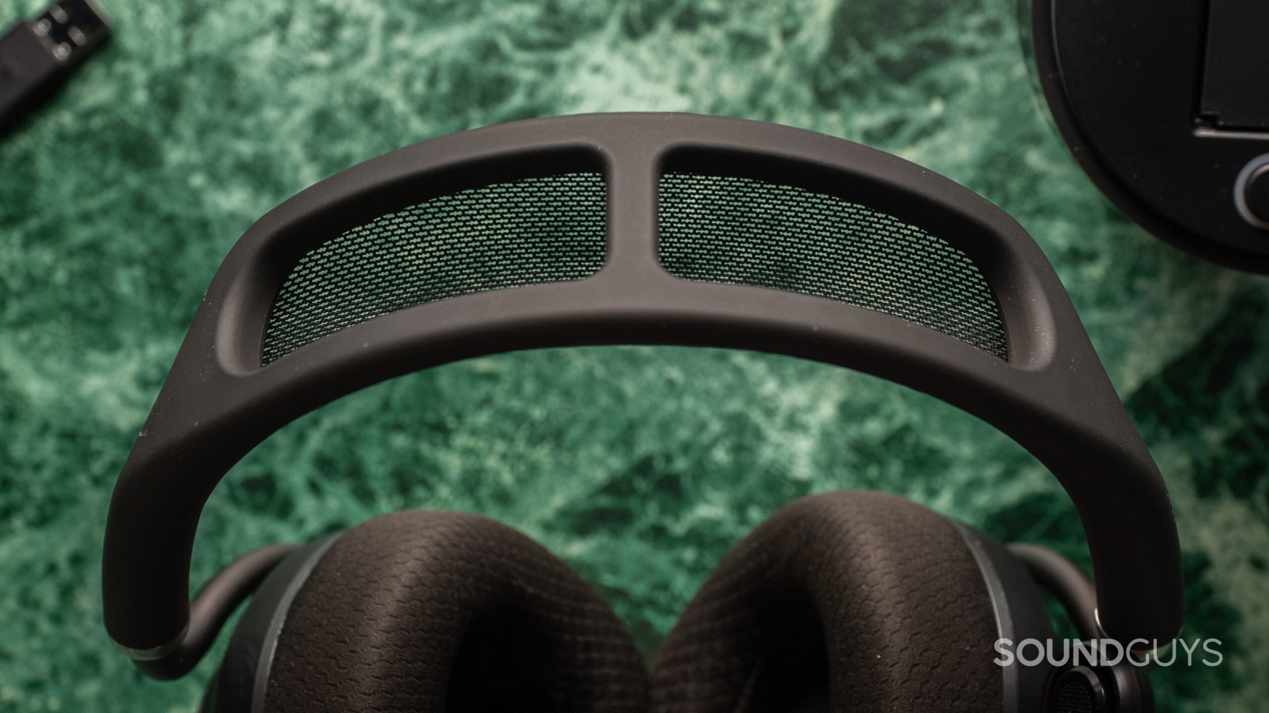 Mesh suspension strap of the Turtle Beach Stealth Pro II.