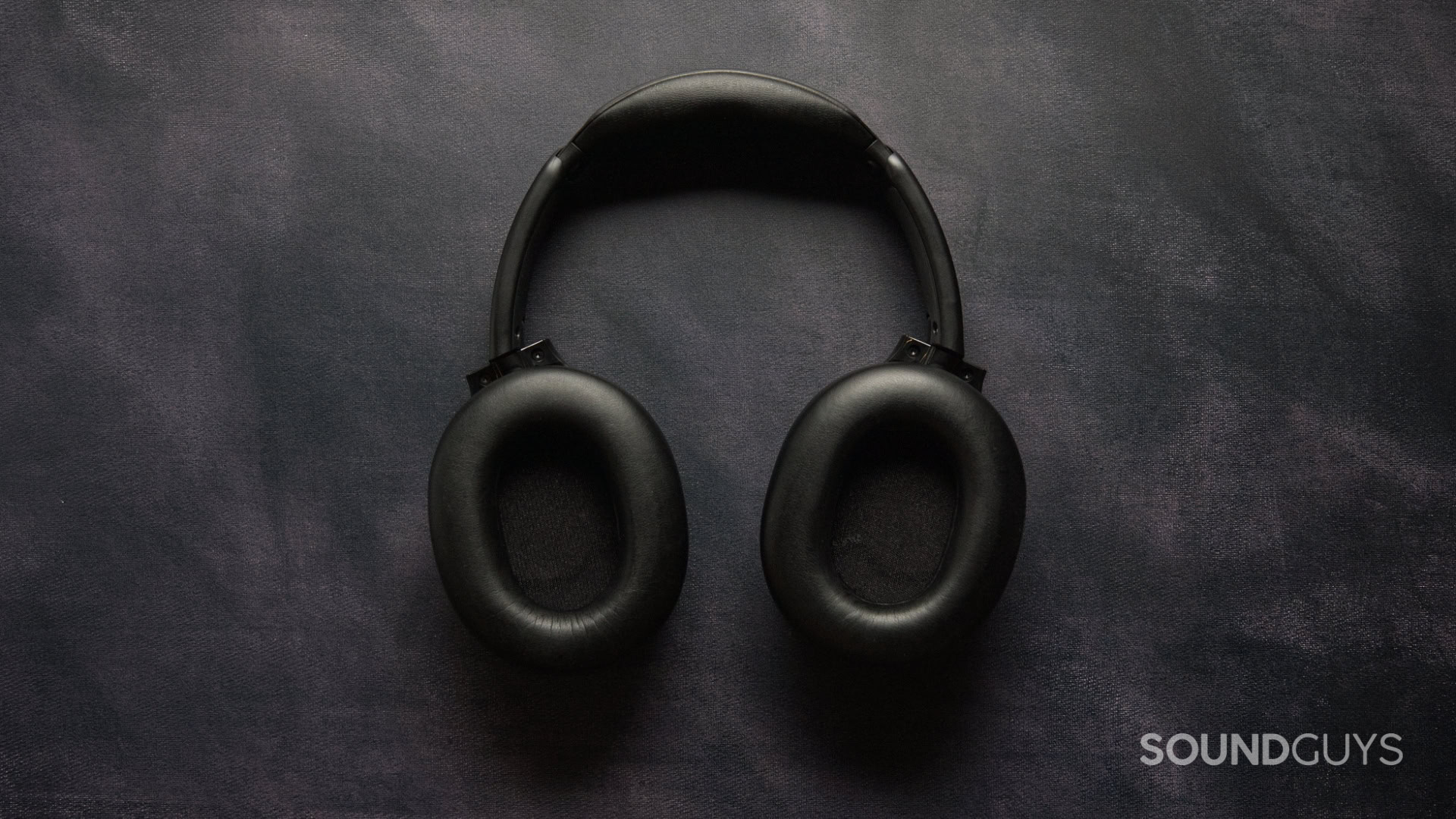 A photo showing the faux leather pads of the Skullcandy Crusher 1080 ANC.