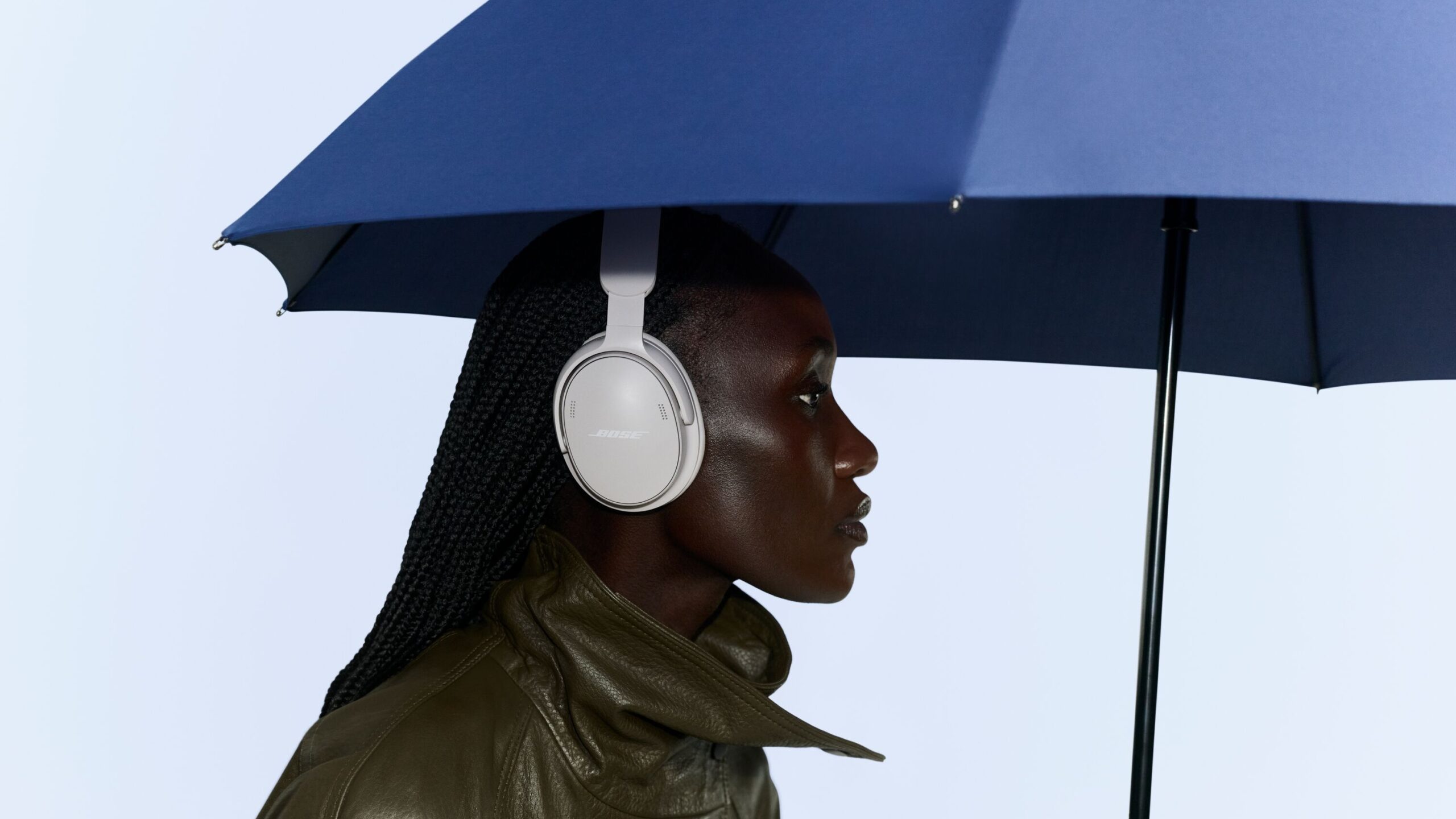 Bose-QuietComfort-Headphones-(2nd Gen)-White-Smoke