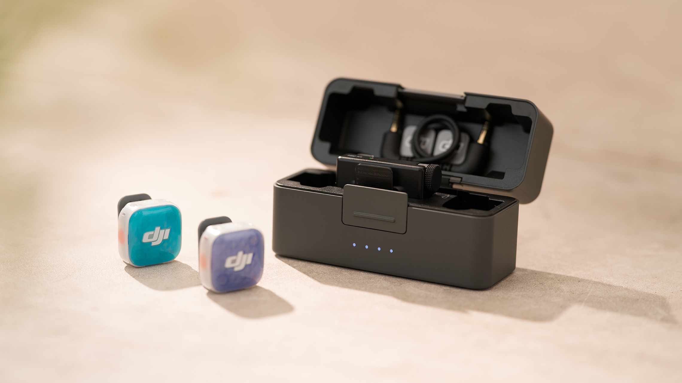 DJI Mic Mini 2S with charging case DJI Mic Mini 2S with charging case